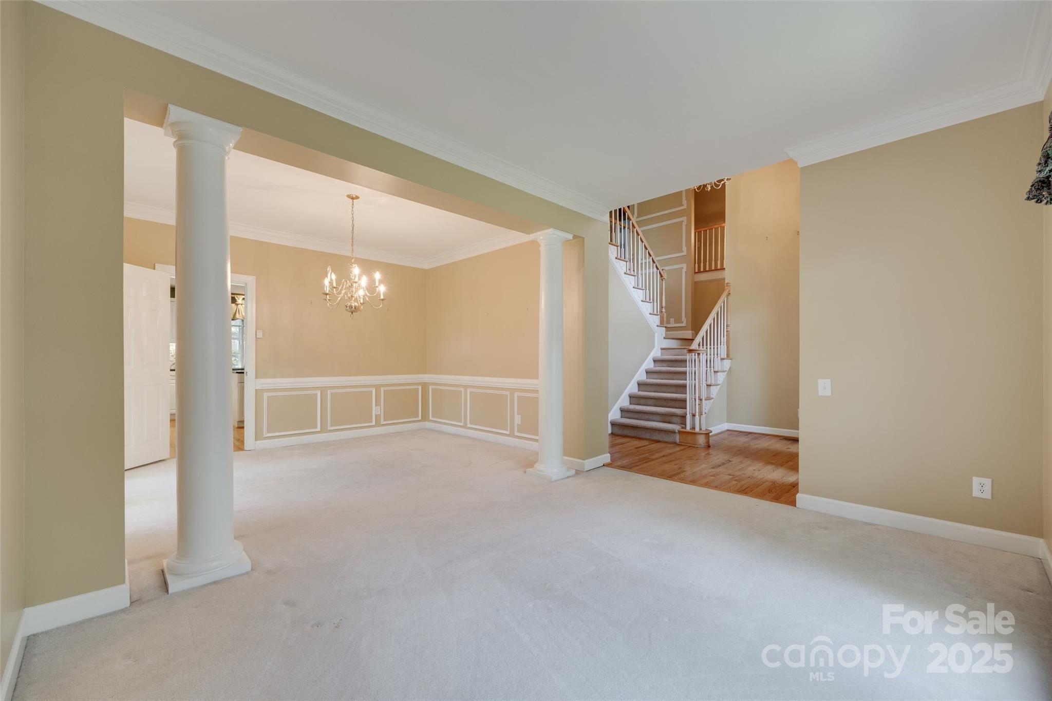 1548 Summit View Drive