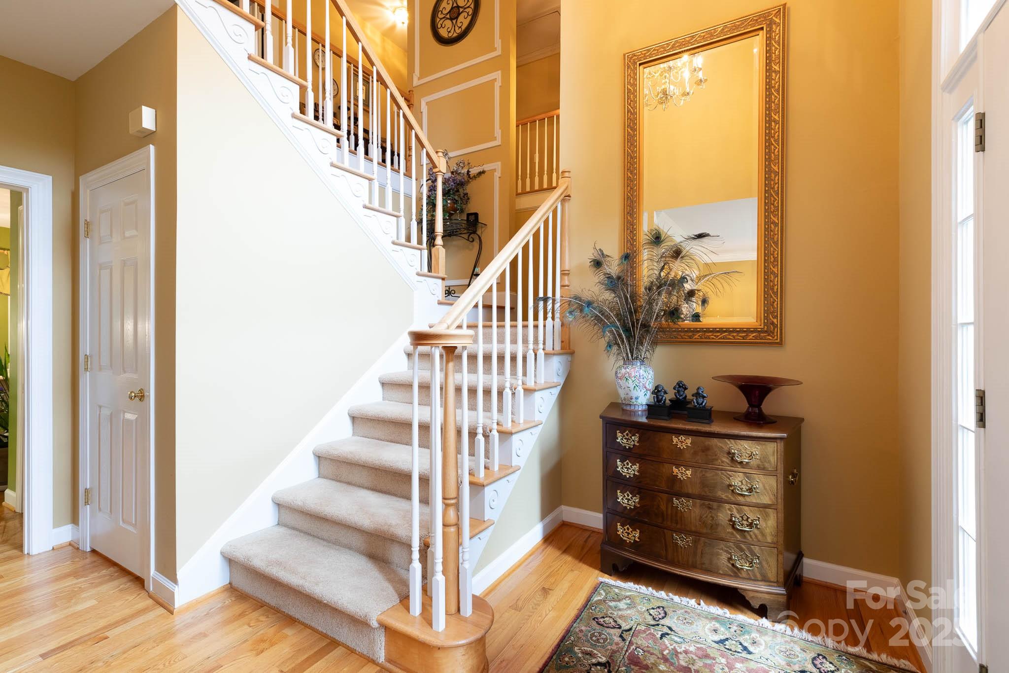 1548 Summit View Drive