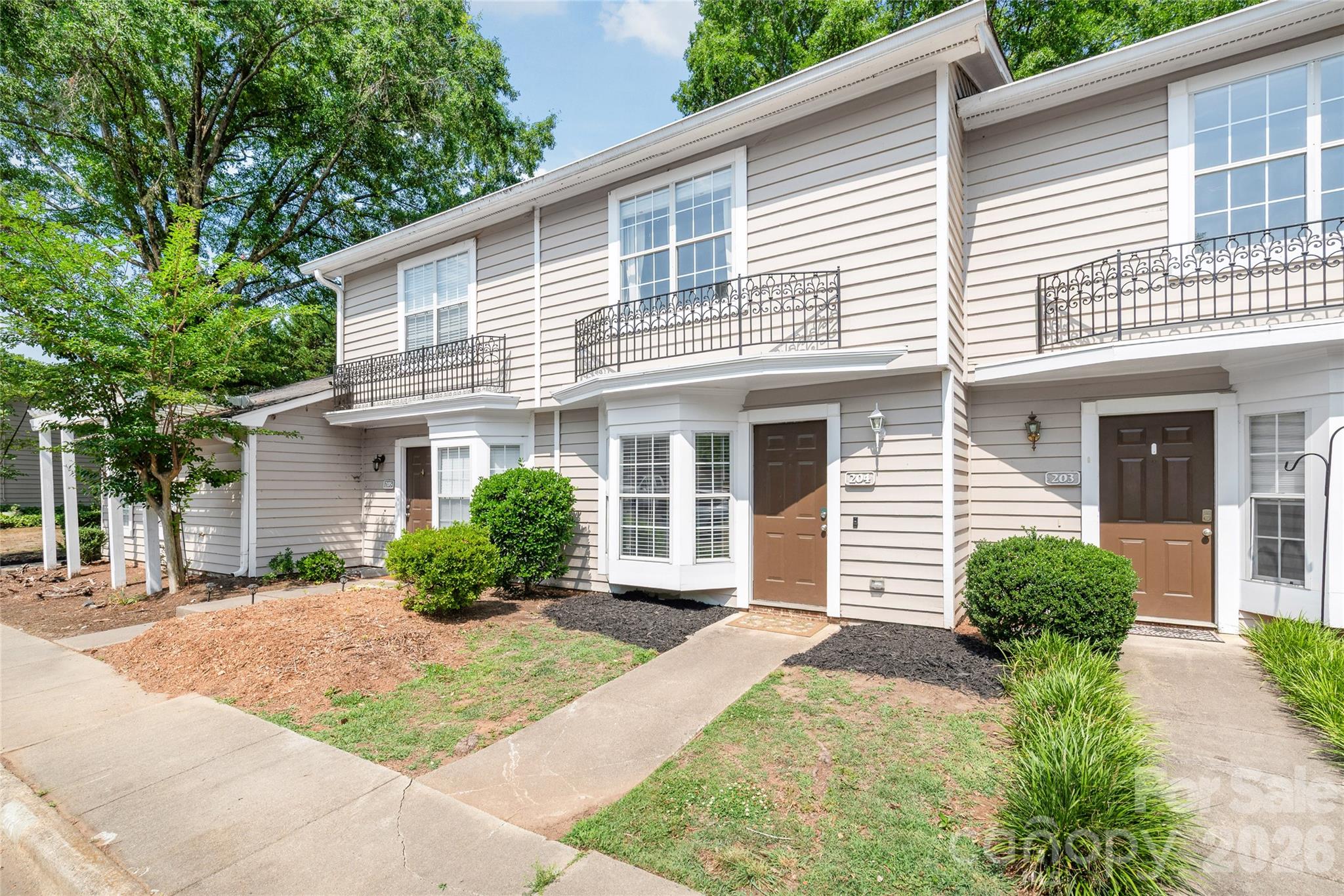 Manor Lake - Residential