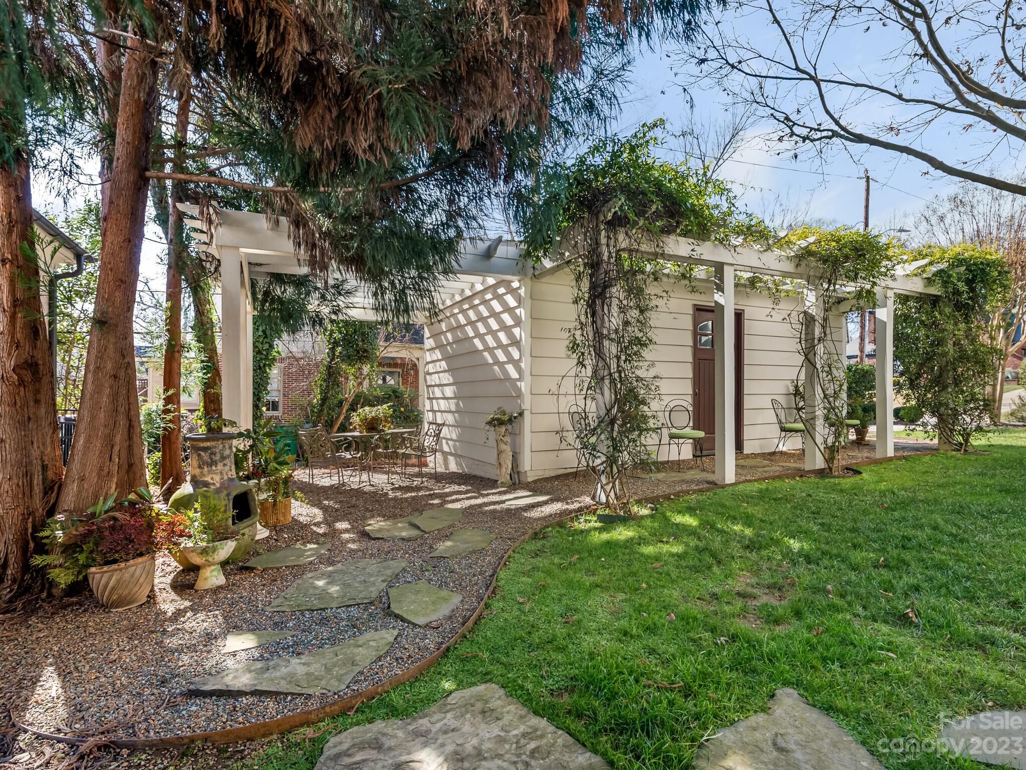 Myers Park - Residential