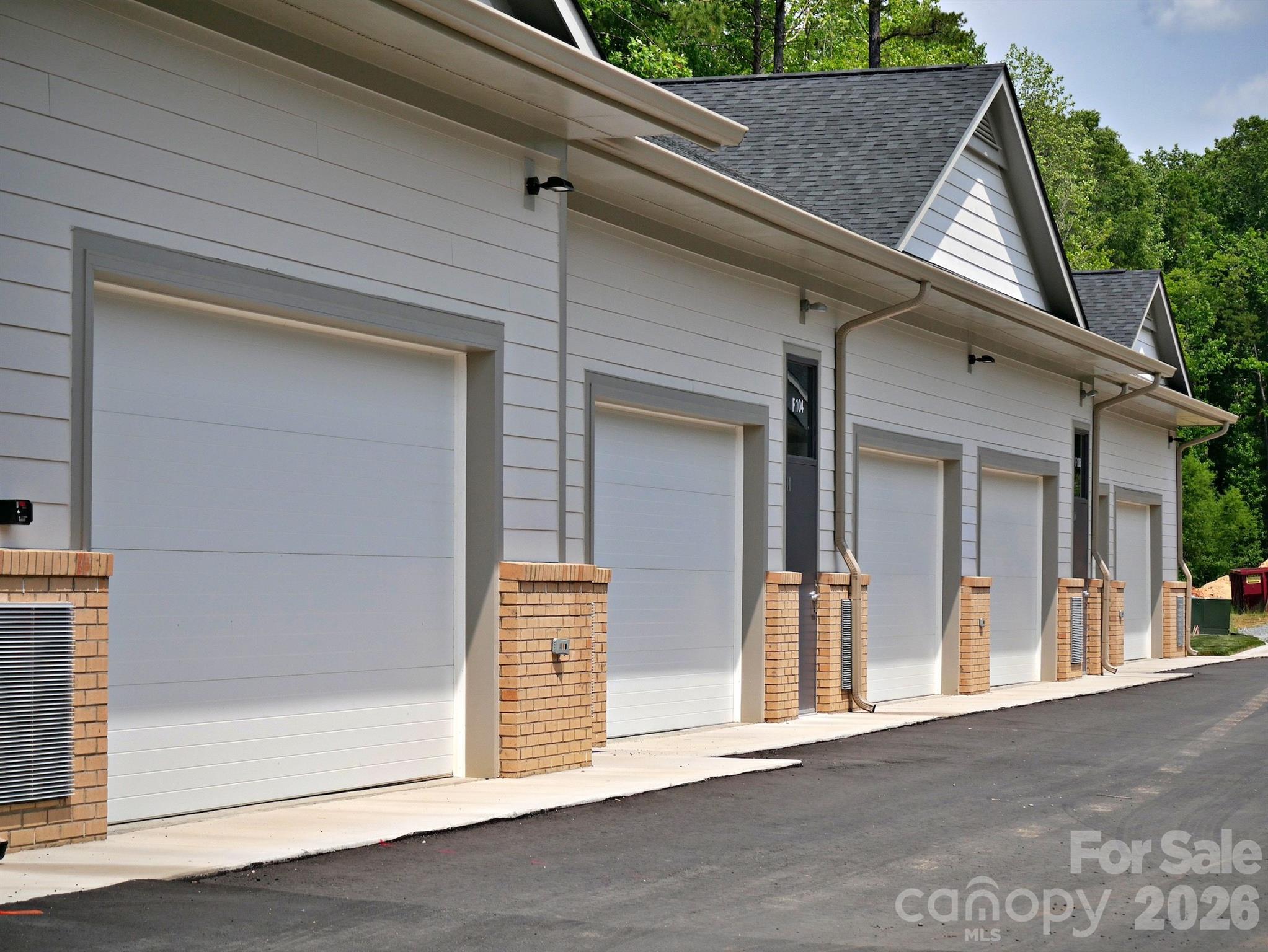 8461 Possum Hollow Road M100