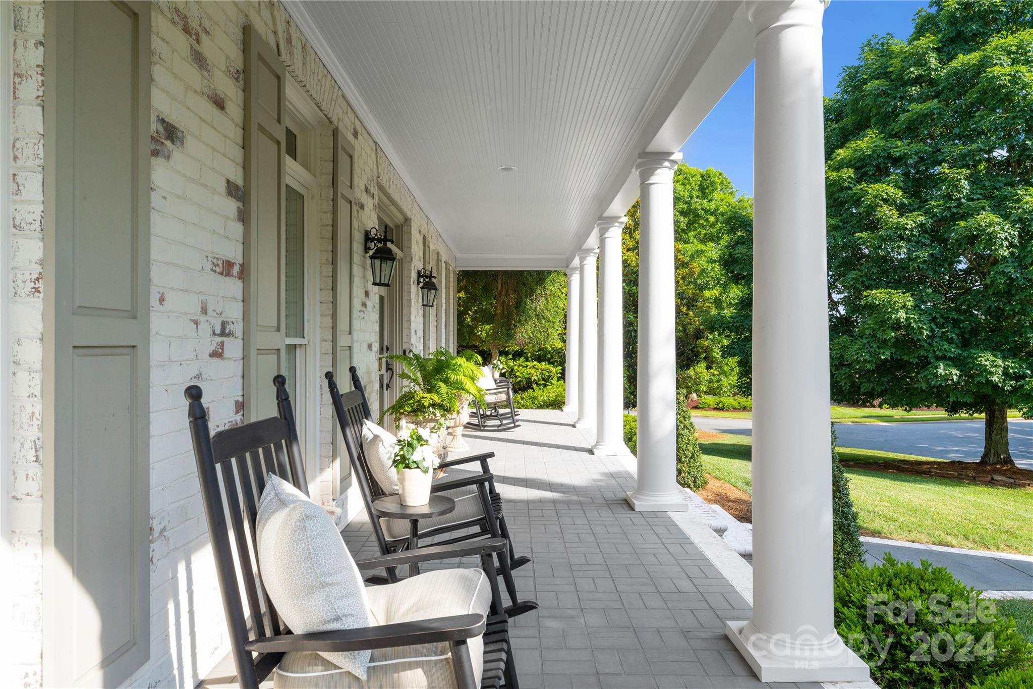 The Peninsula - Residential