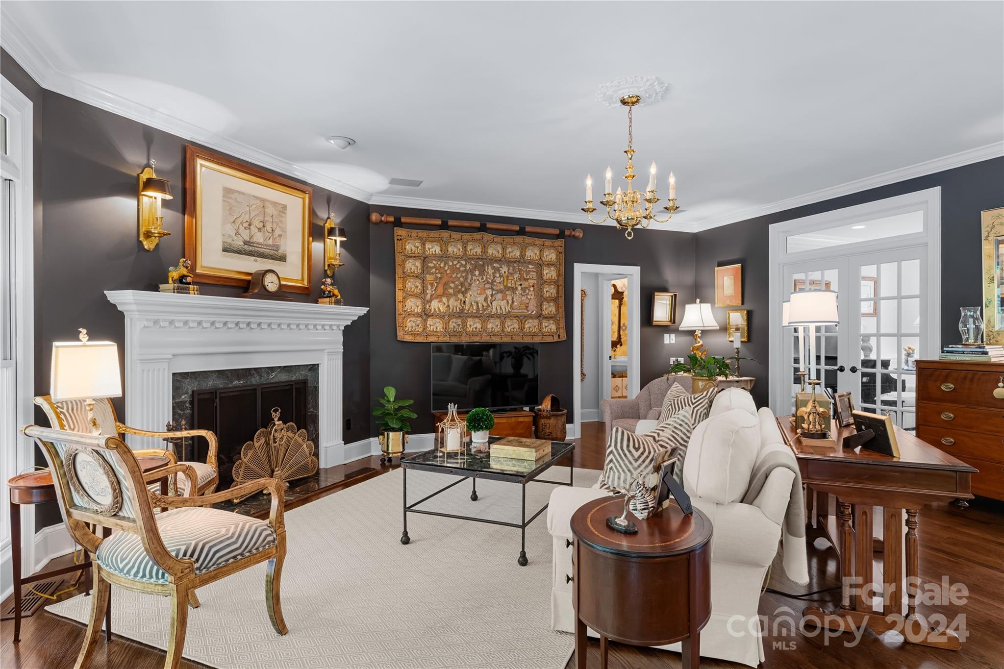 The Peninsula - Residential