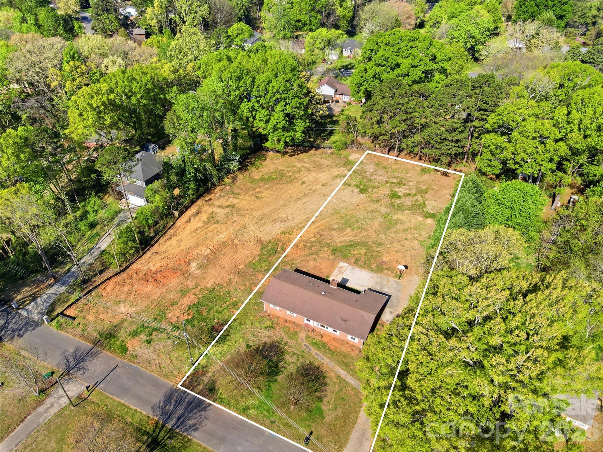 3029 Cresthill Drive