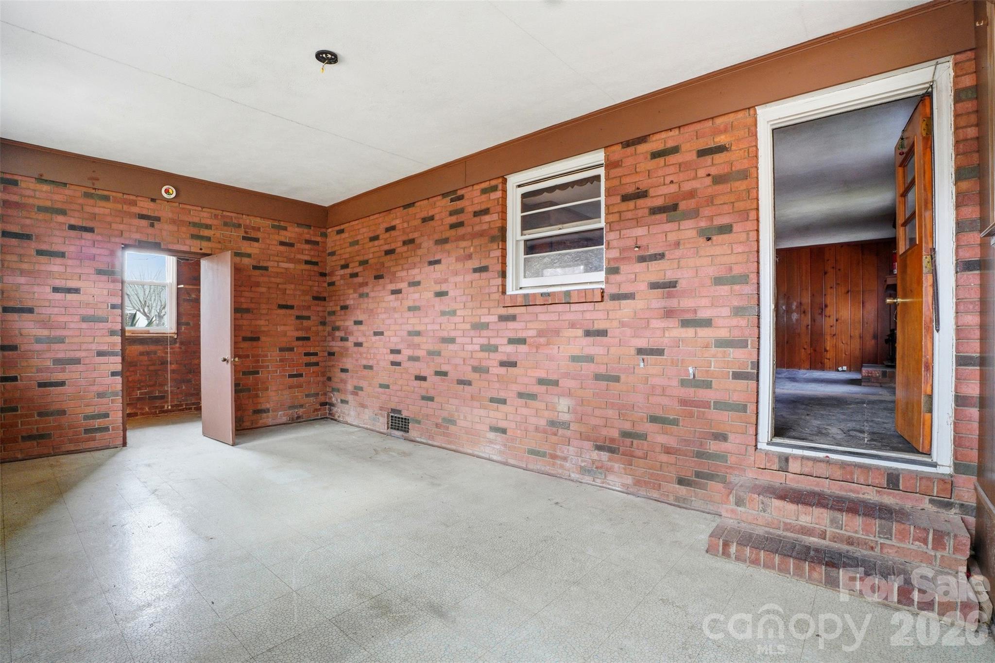 Cresthills - Residential