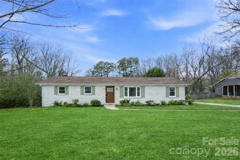 Photo of 3029 Cresthill Drive, Charlotte, NC 28212 (MLS # 4365571)