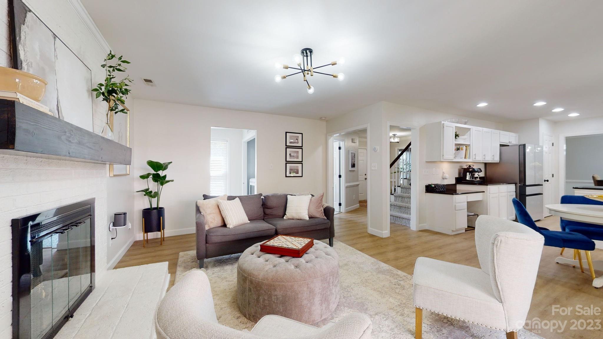 Brownes Ferry - Residential