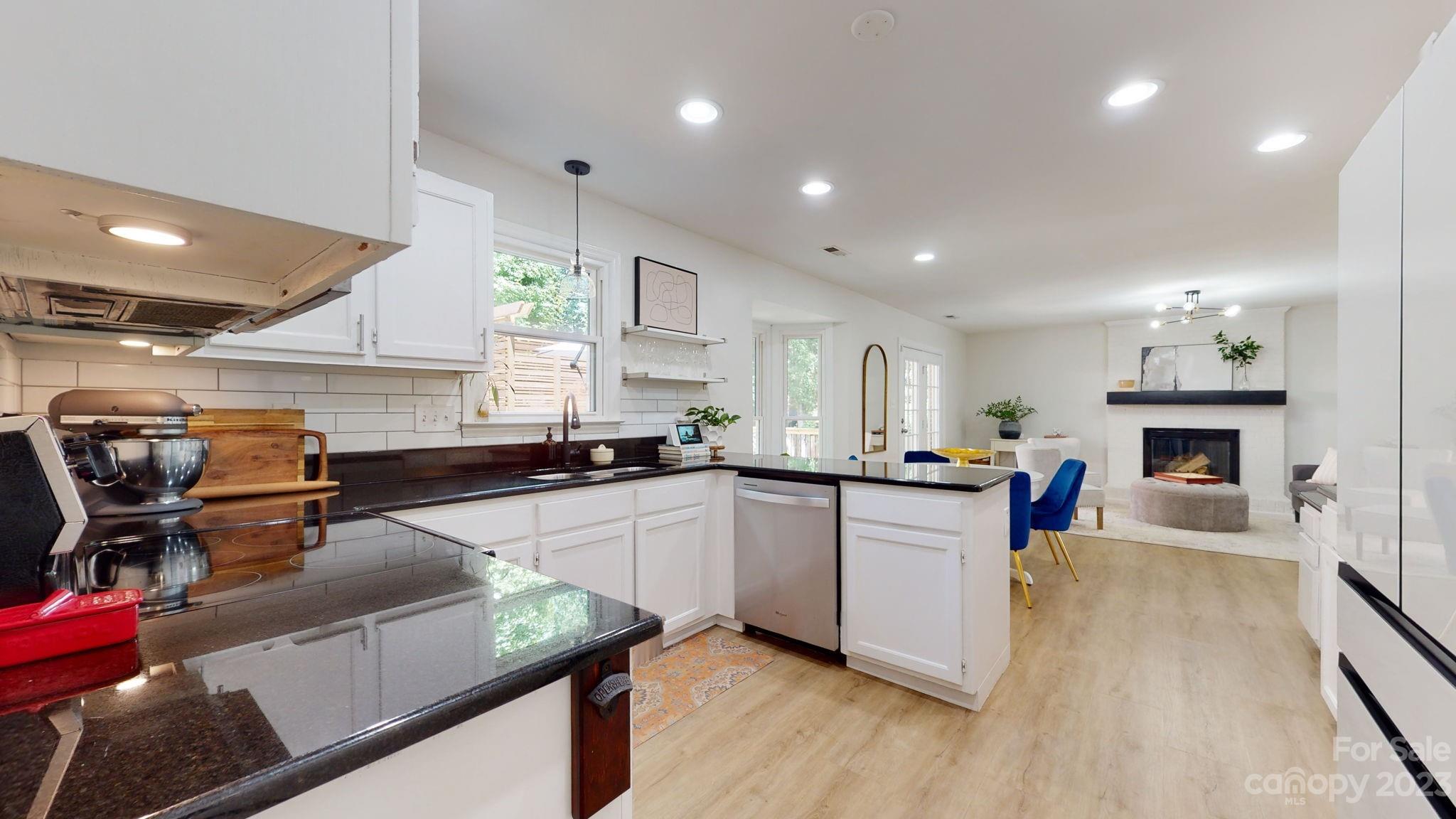 Brownes Ferry - Residential