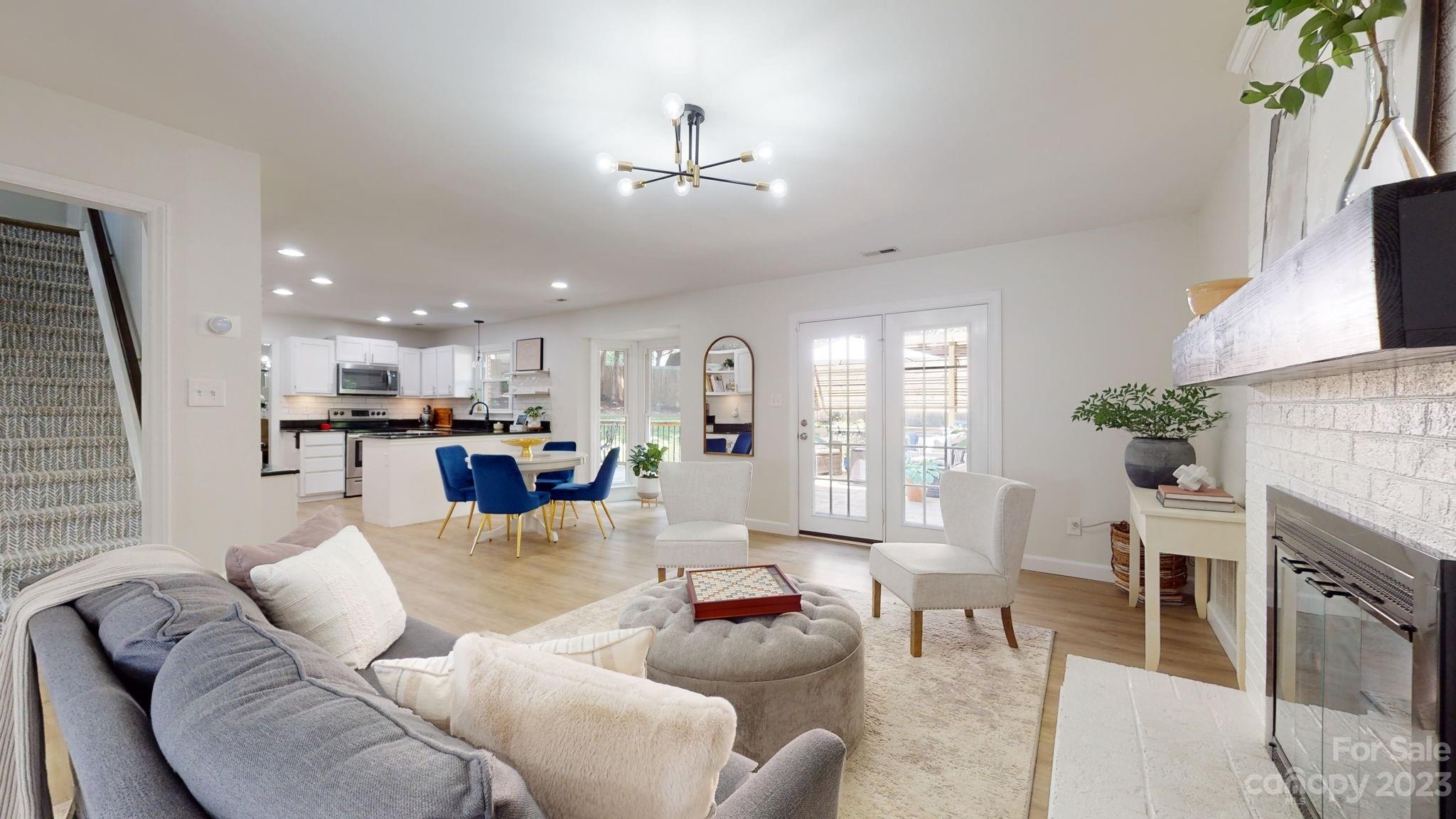 Brownes Ferry - Residential