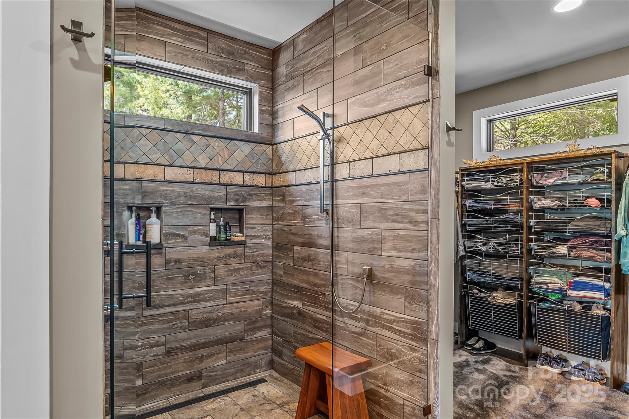 Bear Cliff - Residential