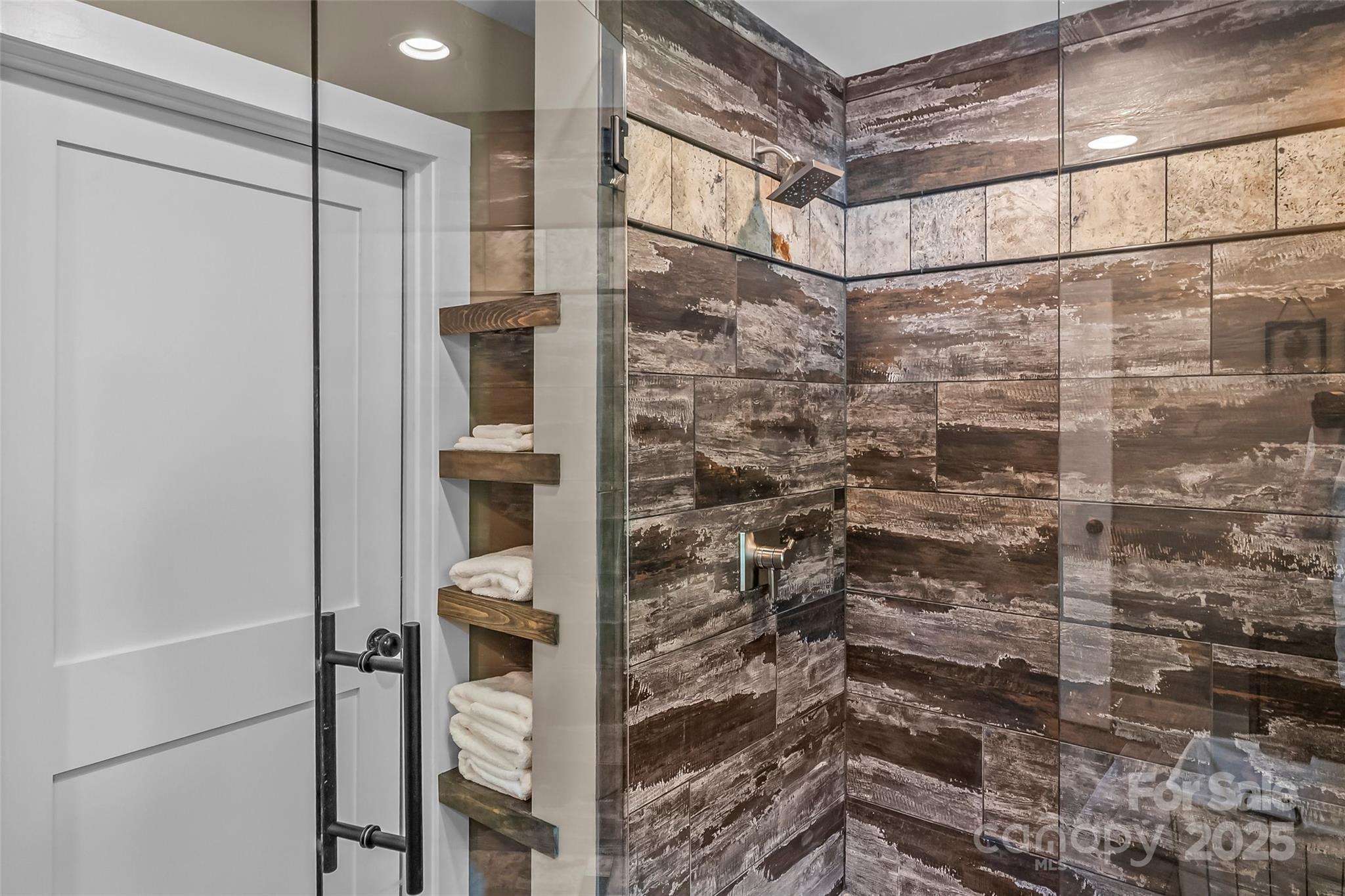 Bear Cliff - Residential