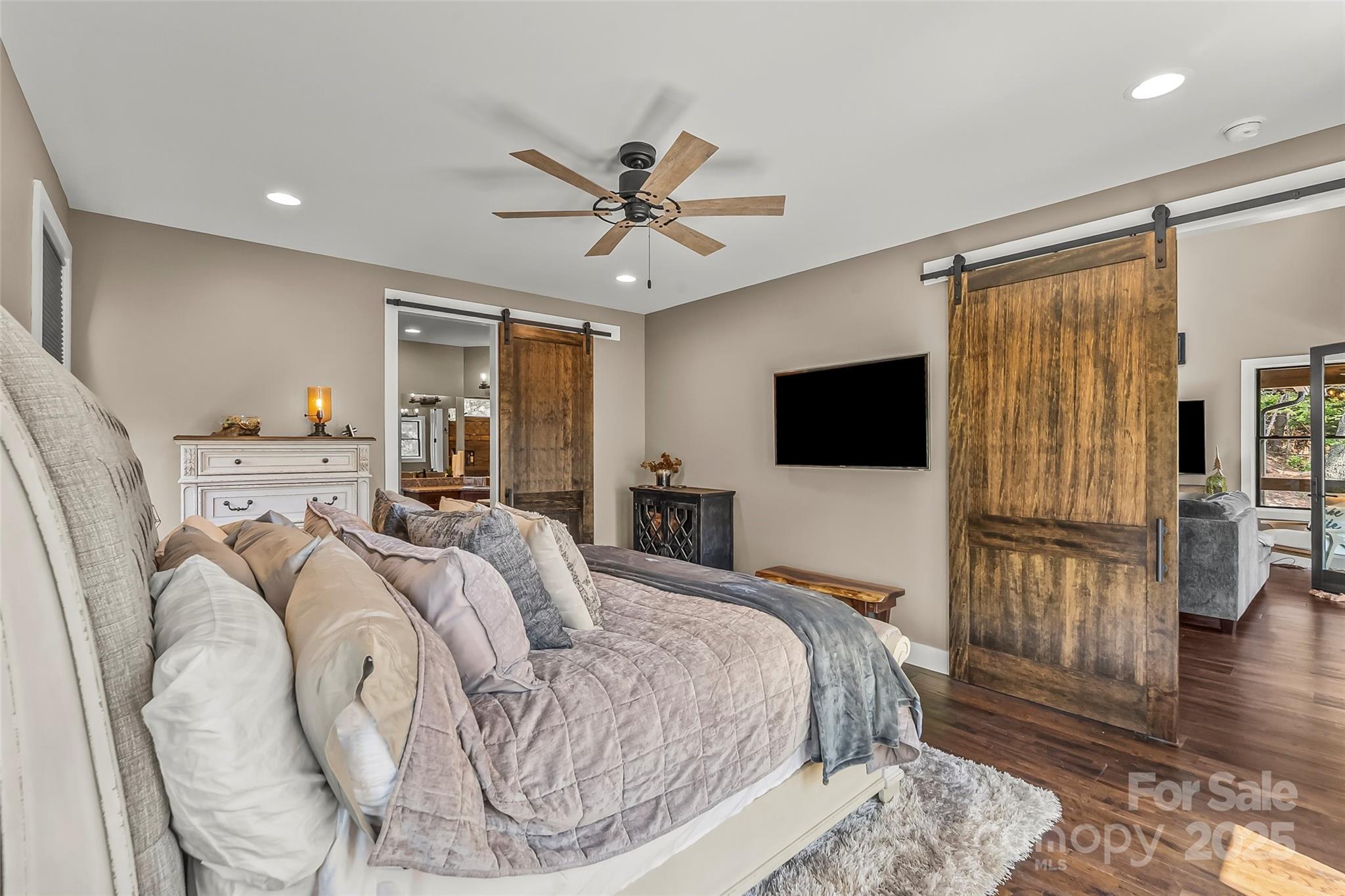 Bear Cliff - Residential