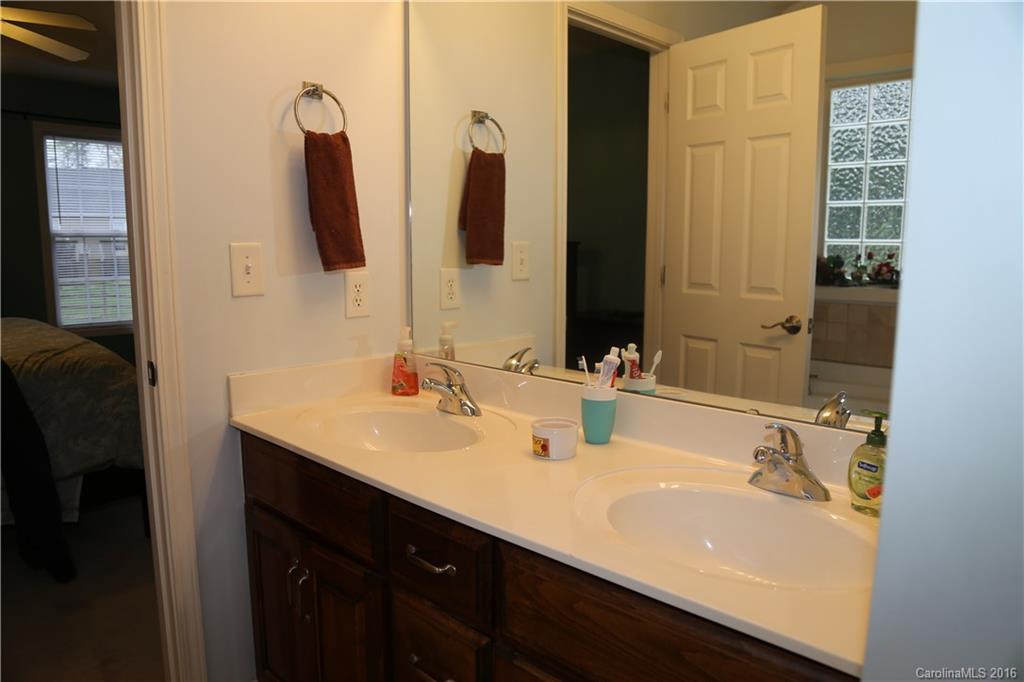 Bennington Woods - Residential
