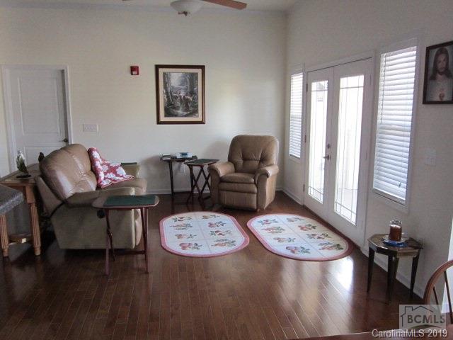 400 Union Square - Residential