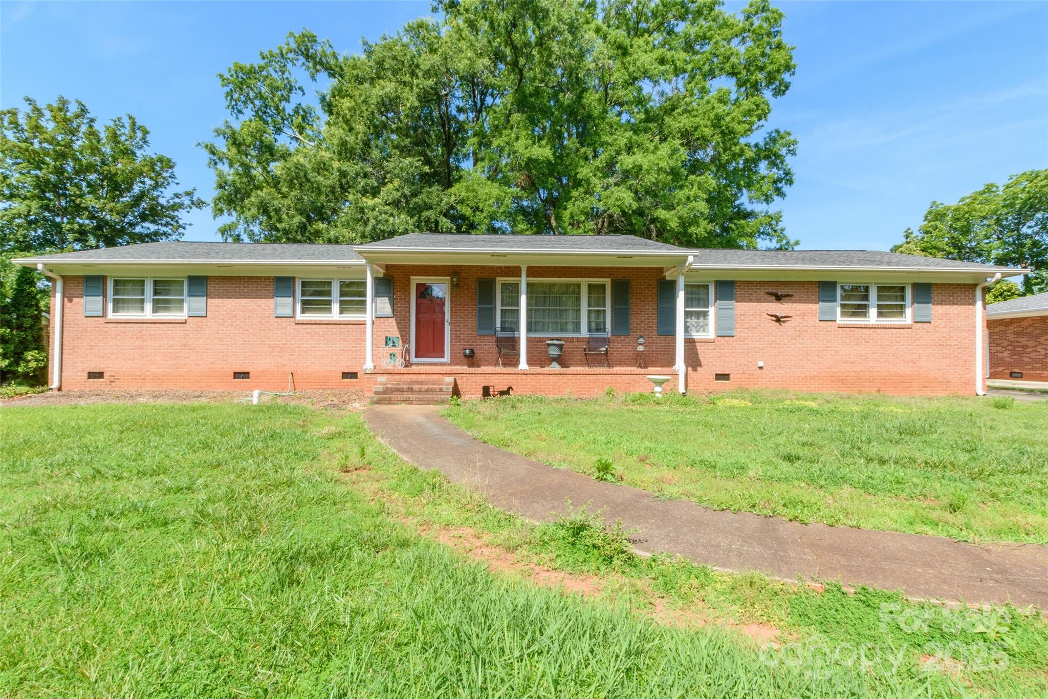 1228 Christopher Circle
