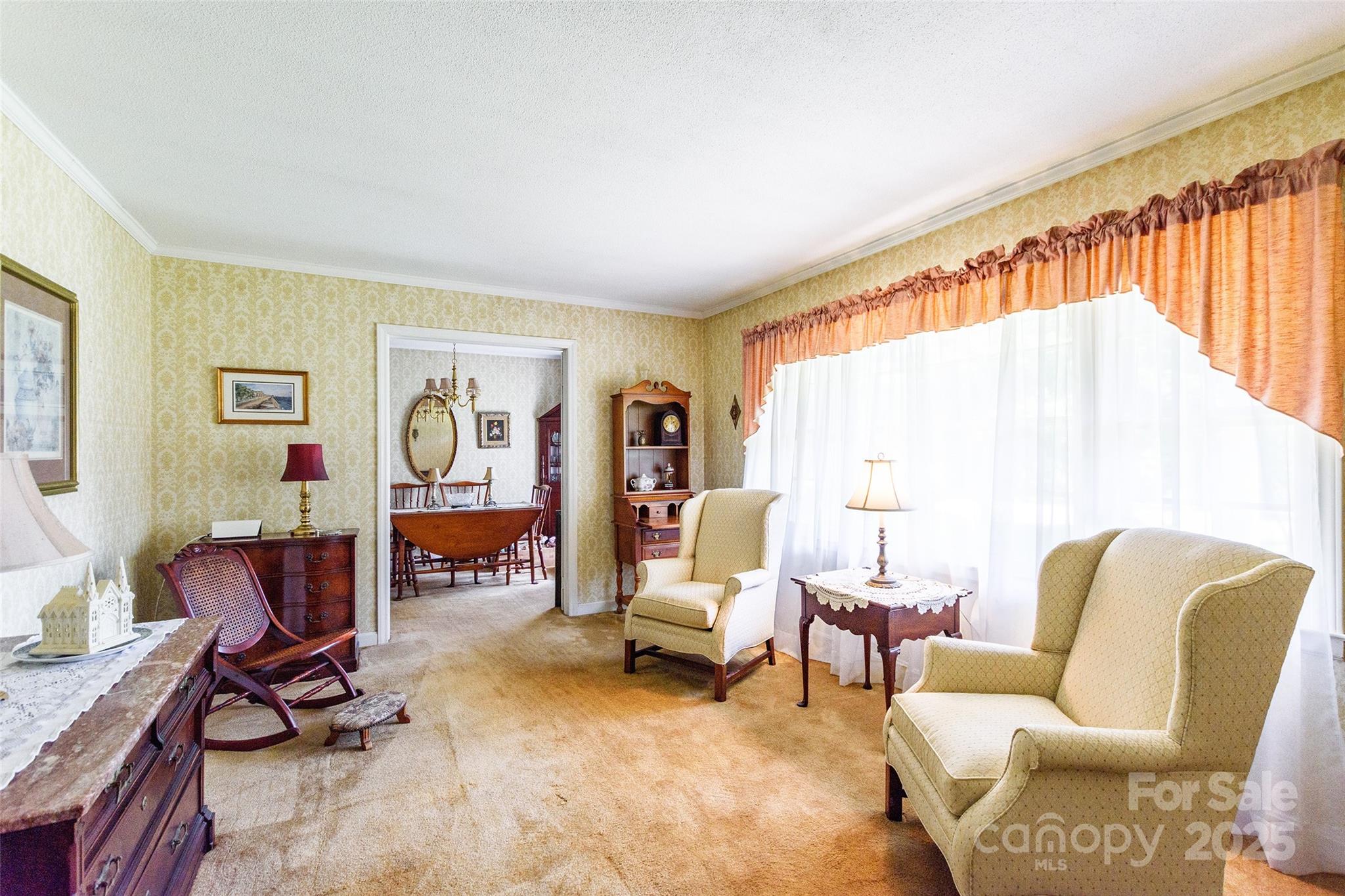 1228 Christopher Circle