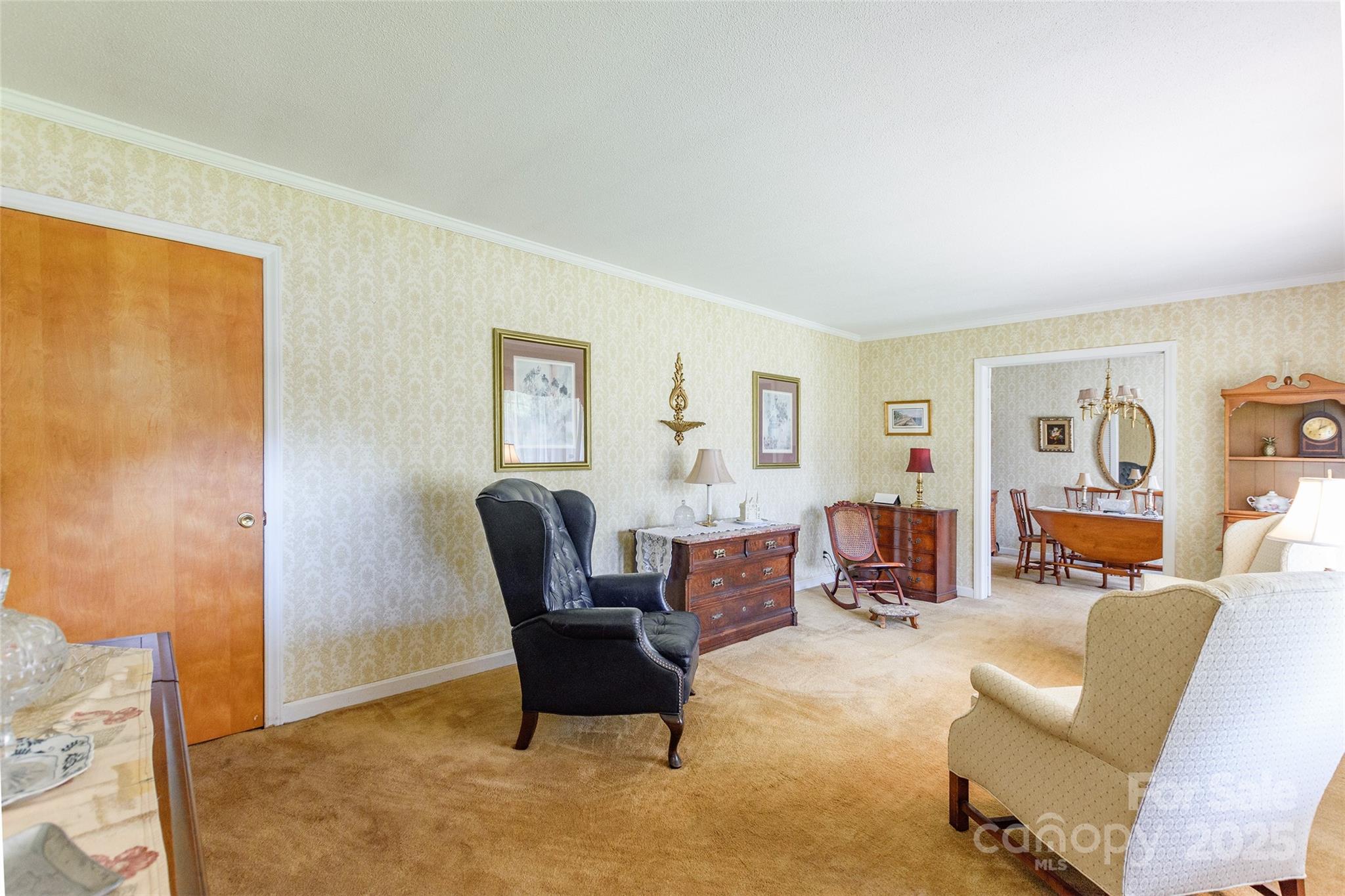 1228 Christopher Circle