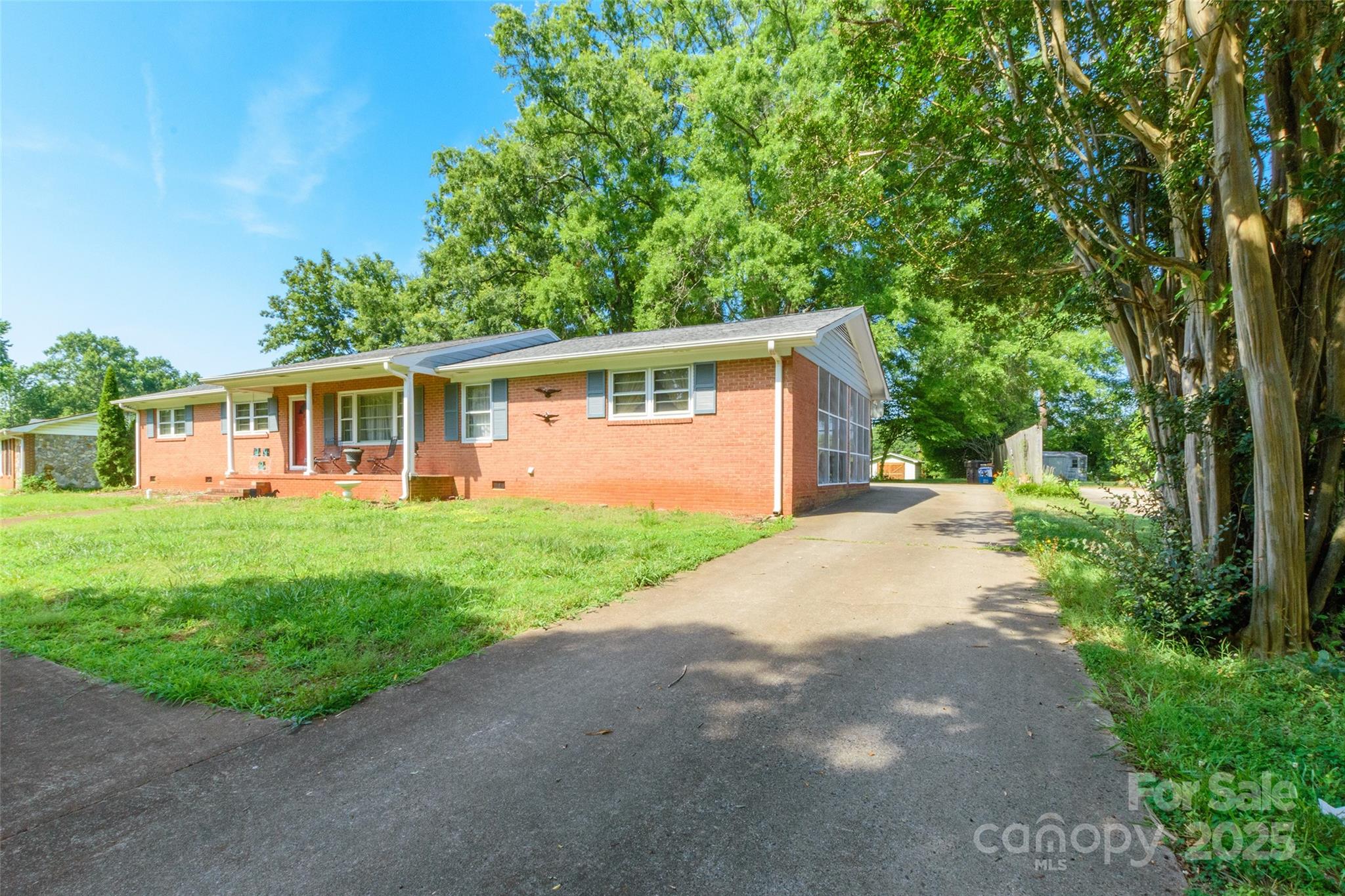 1228 Christopher Circle