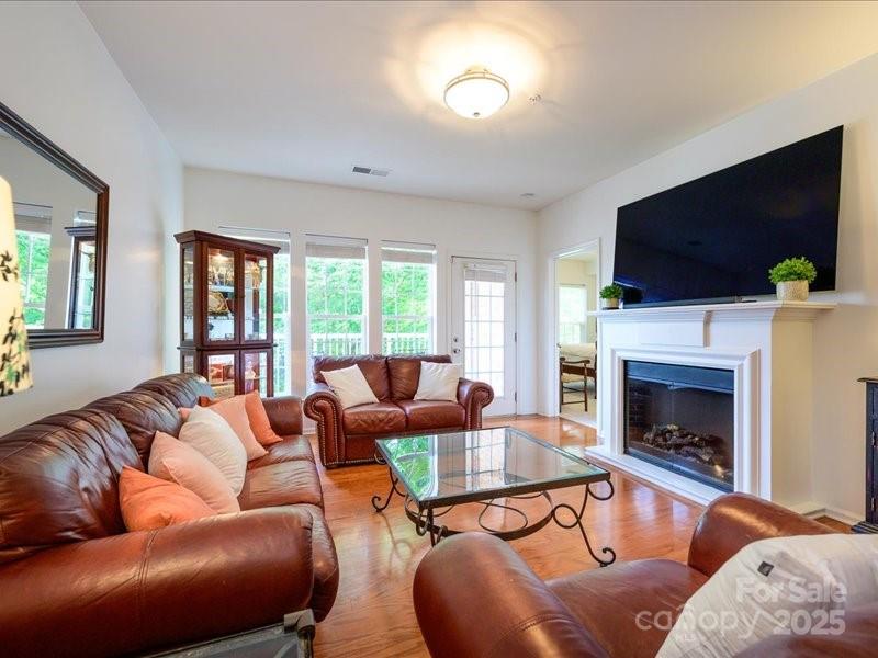 Belle Vista - Residential