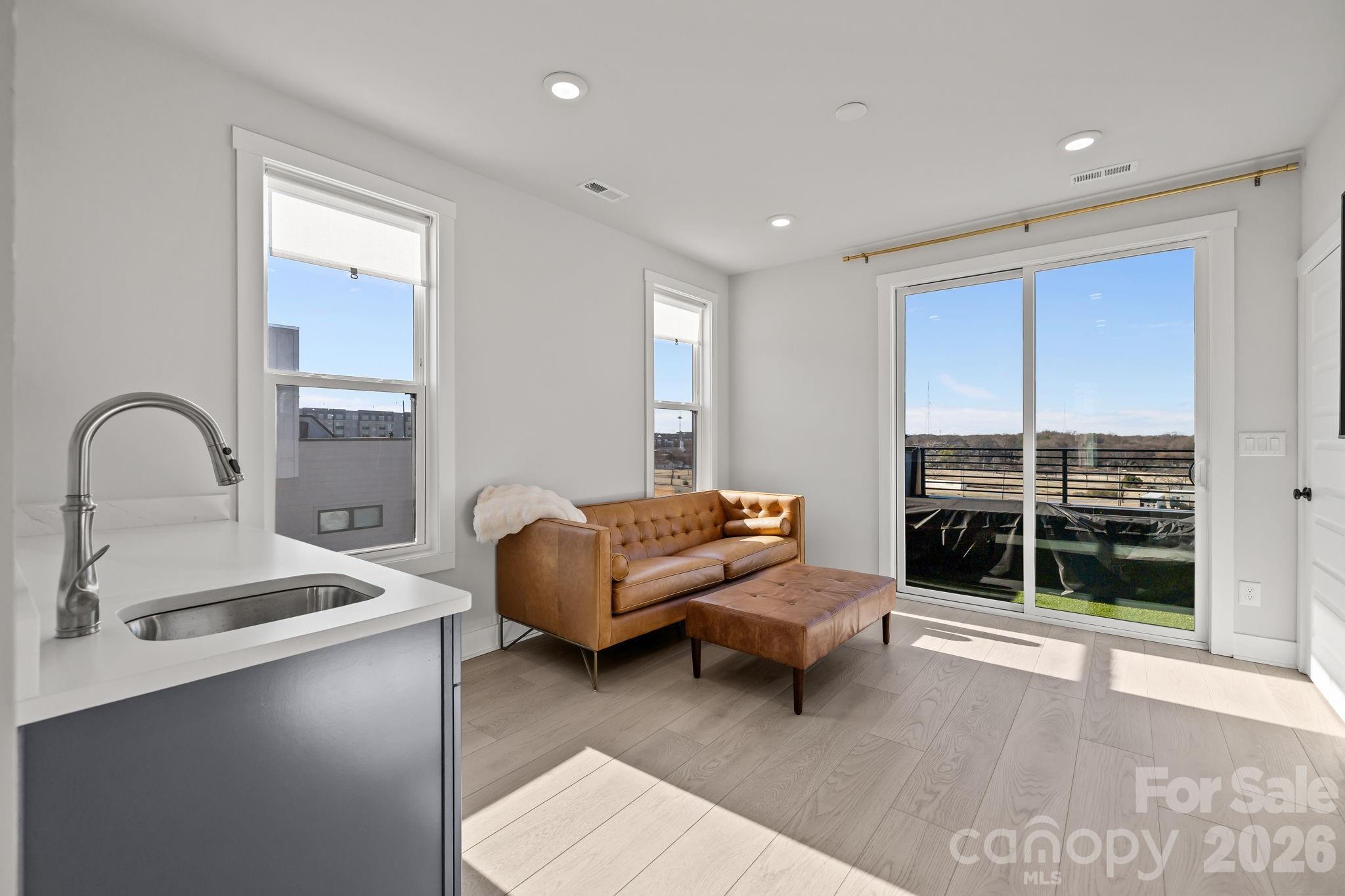 Tremont Station - Residential