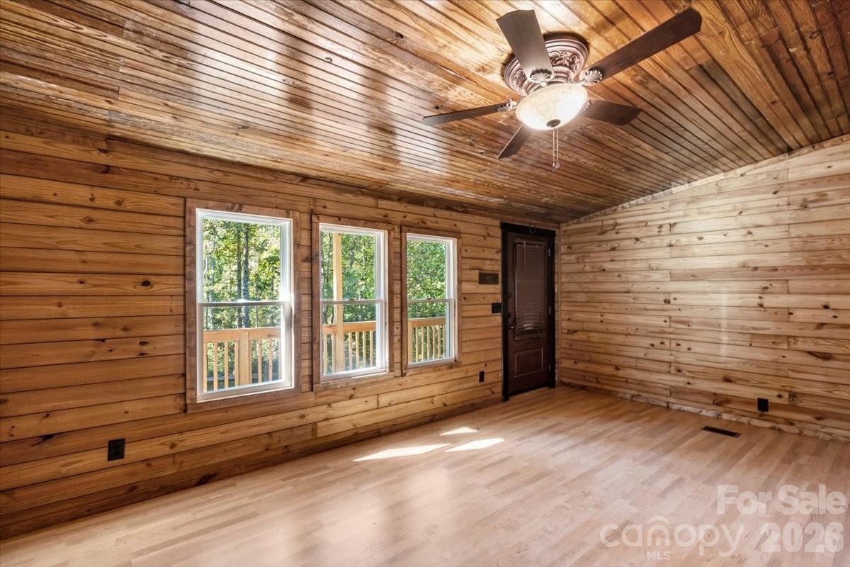 1050 Wyatt Town Road