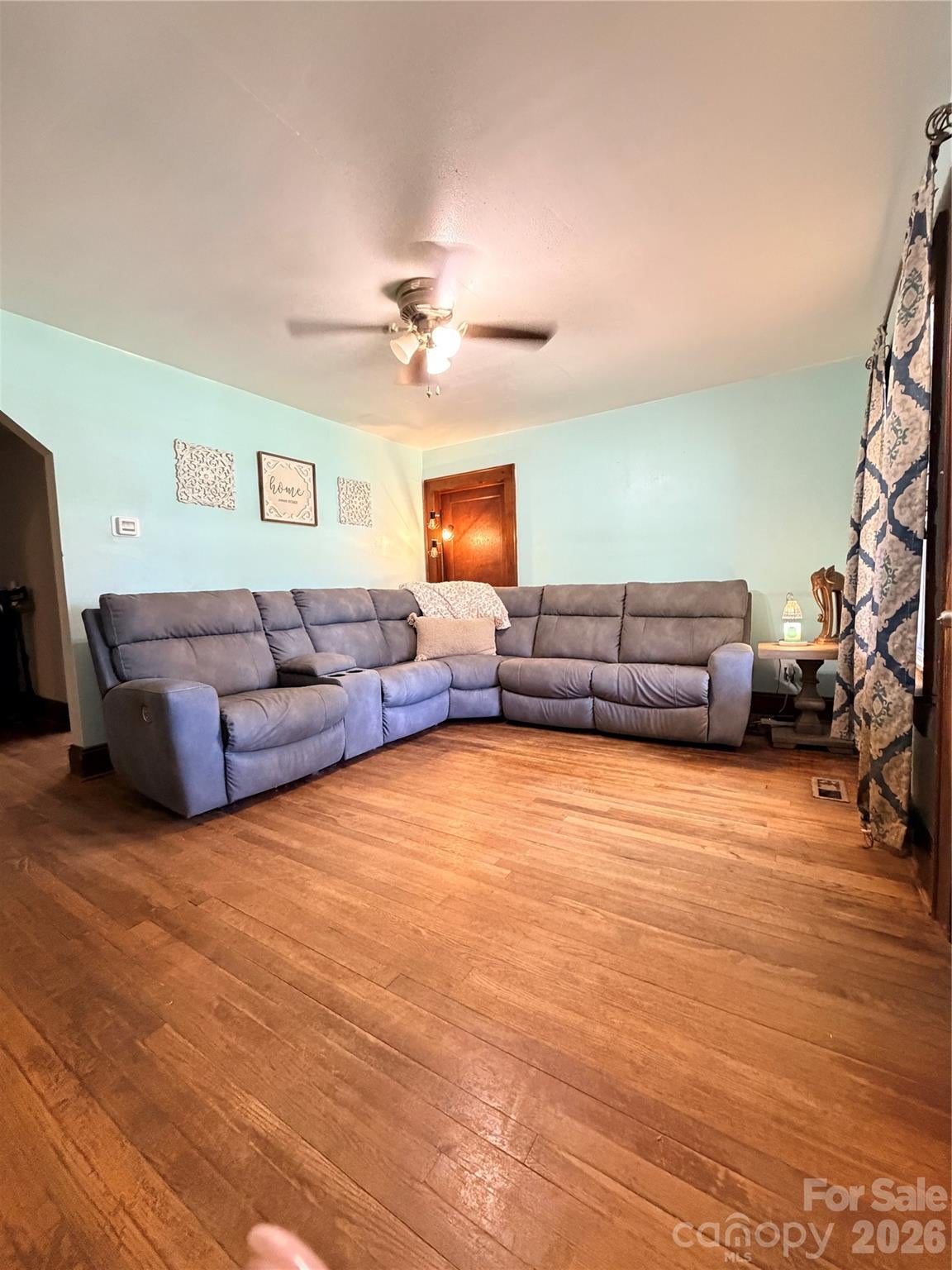 321 21st Street SW 41,42