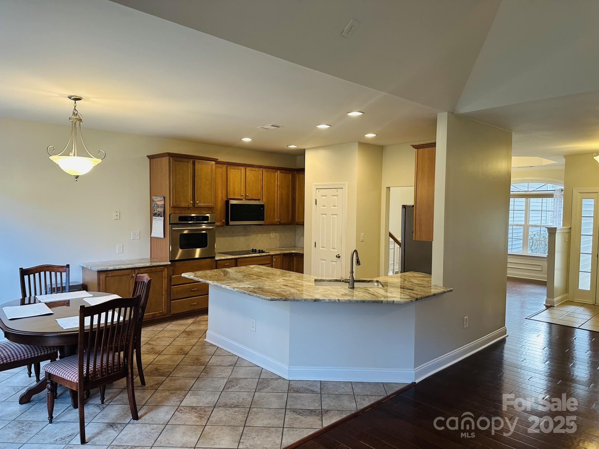 12225 Journeys End Trail