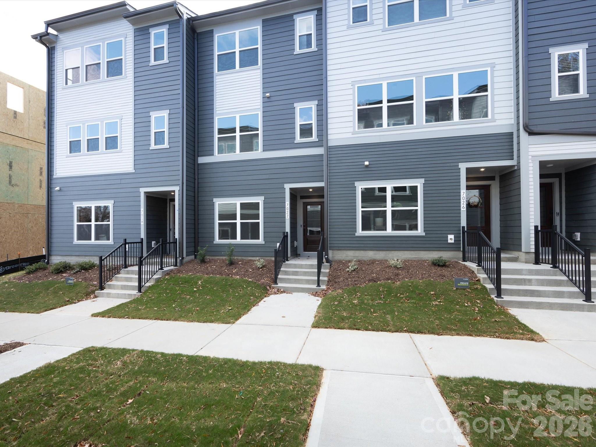 Context at Oakhurst - Residential