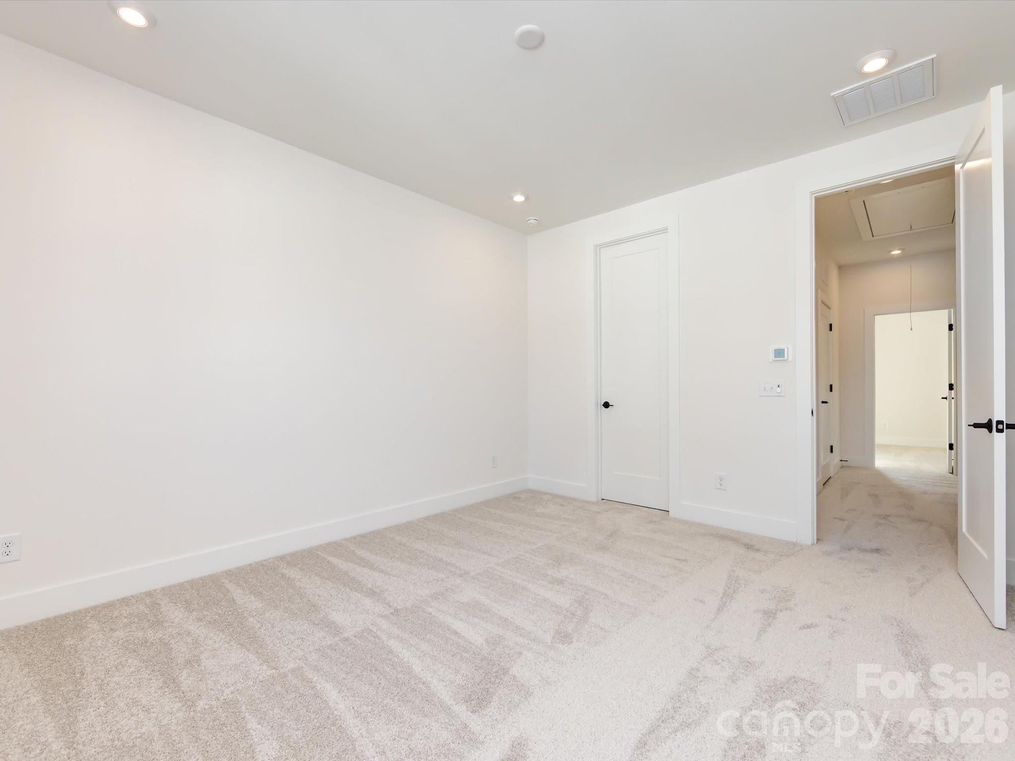 Context at Oakhurst - Residential