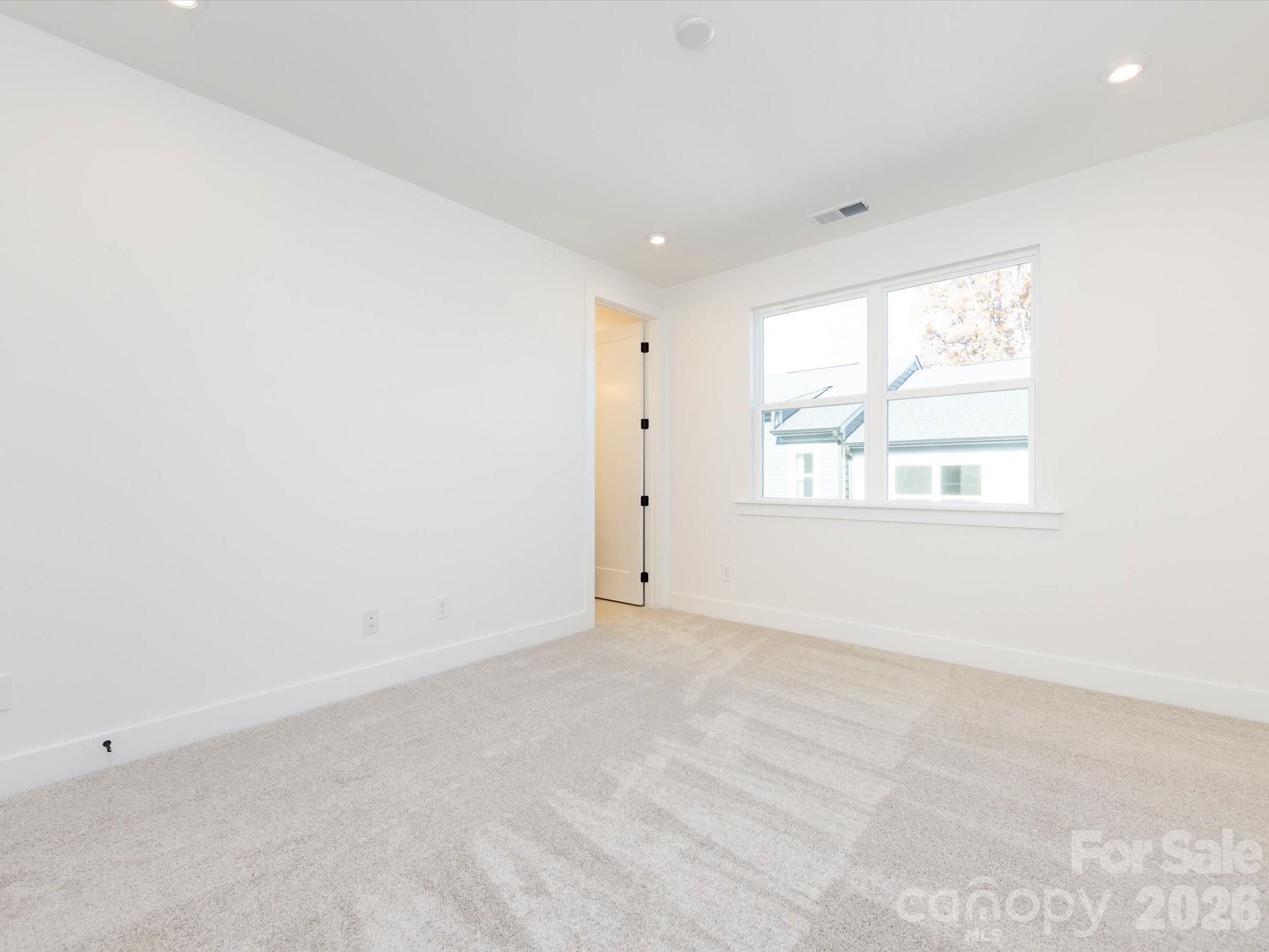 Context at Oakhurst - Residential