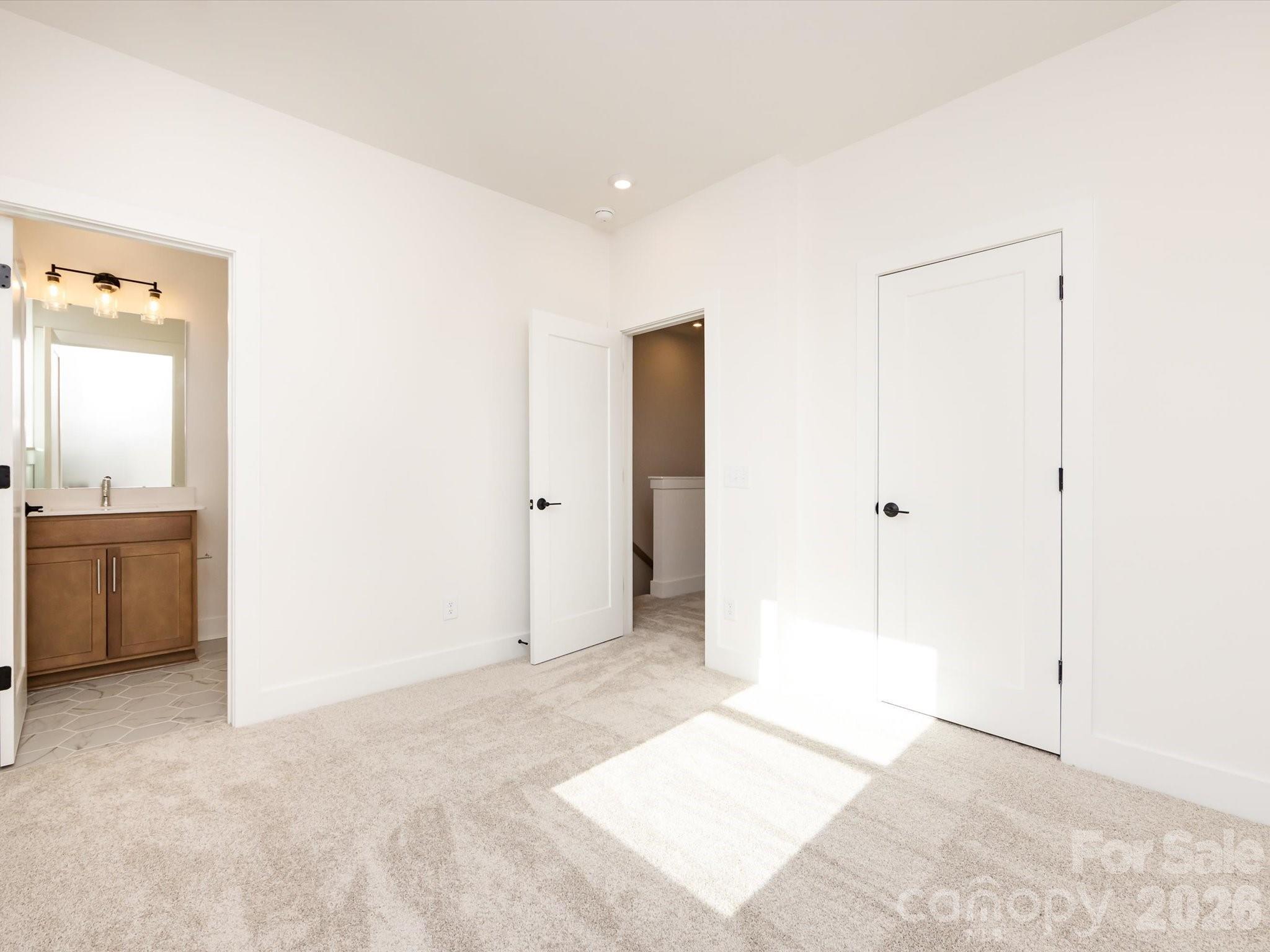 Context at Oakhurst - Residential