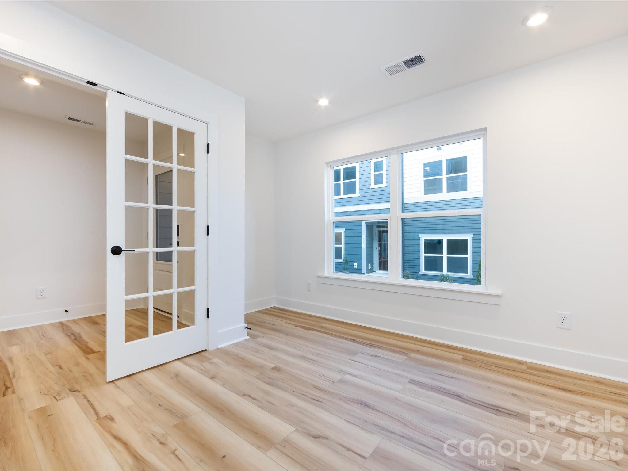 Context at Oakhurst - Residential