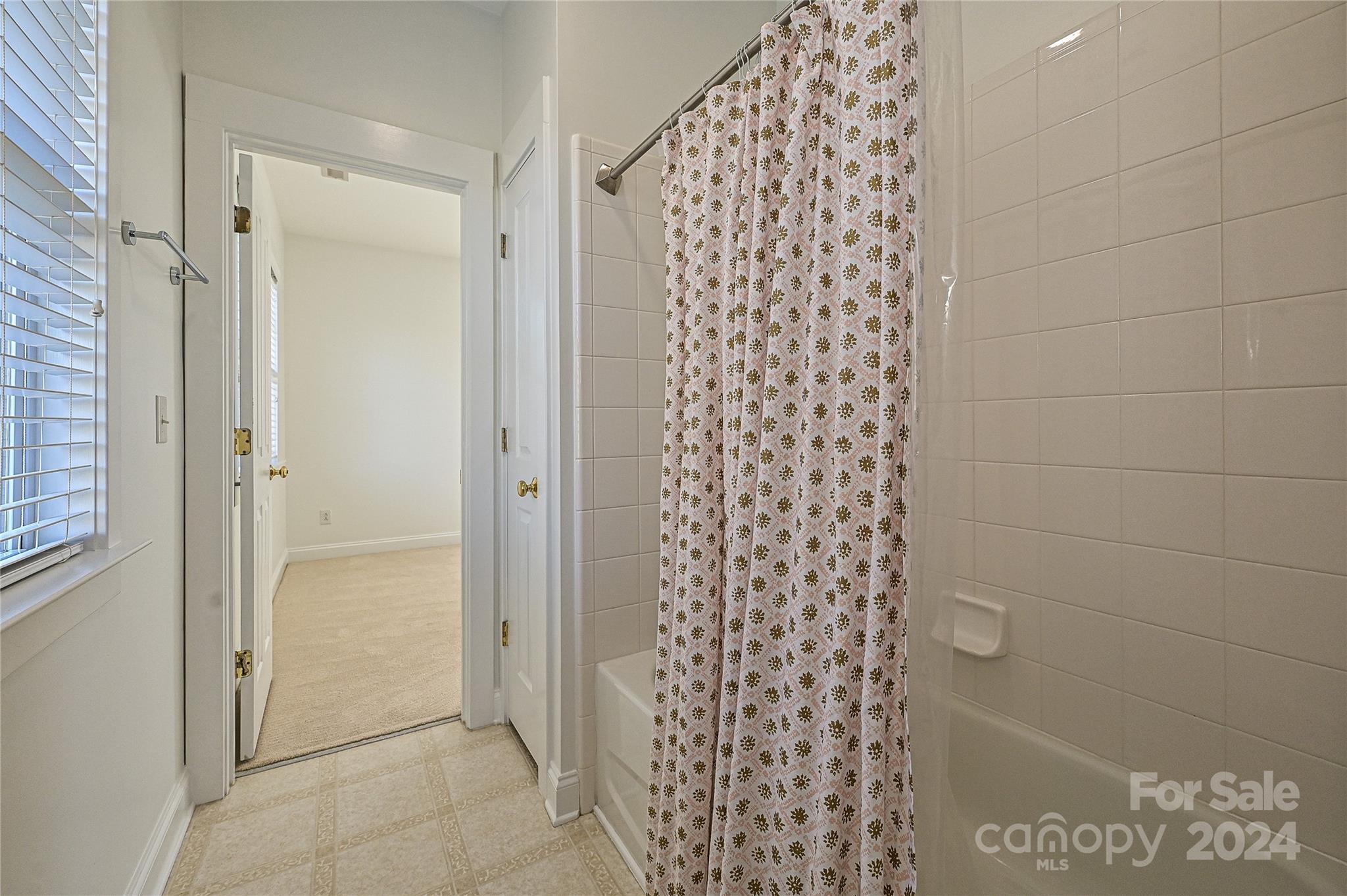 Lake Shore - Residential