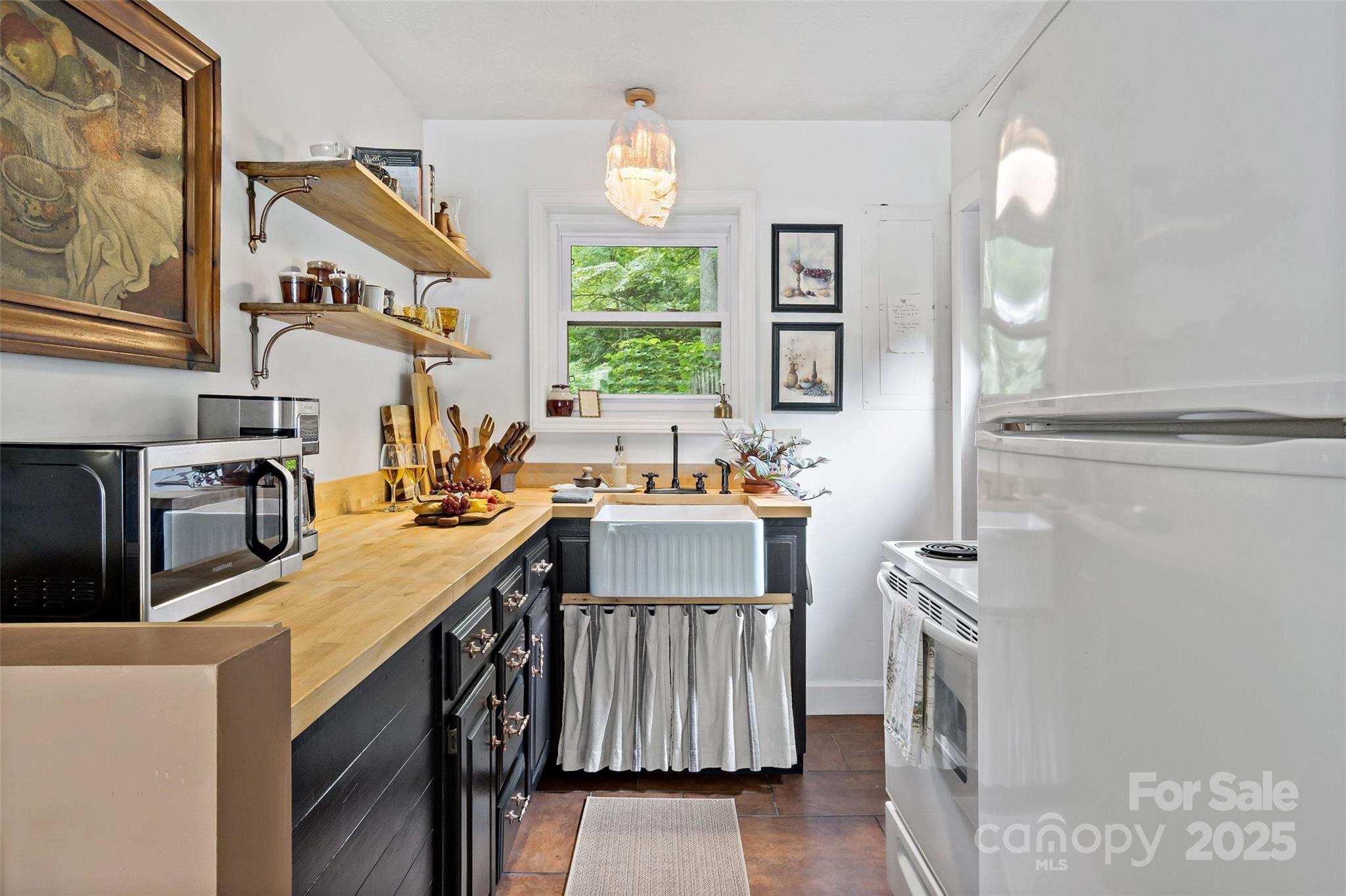 Black Mtn LTD - Residential