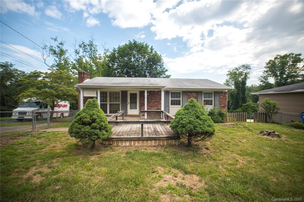 Photo 1 of 20 — 41 Grandview Circle, Asheville, NC 28806
