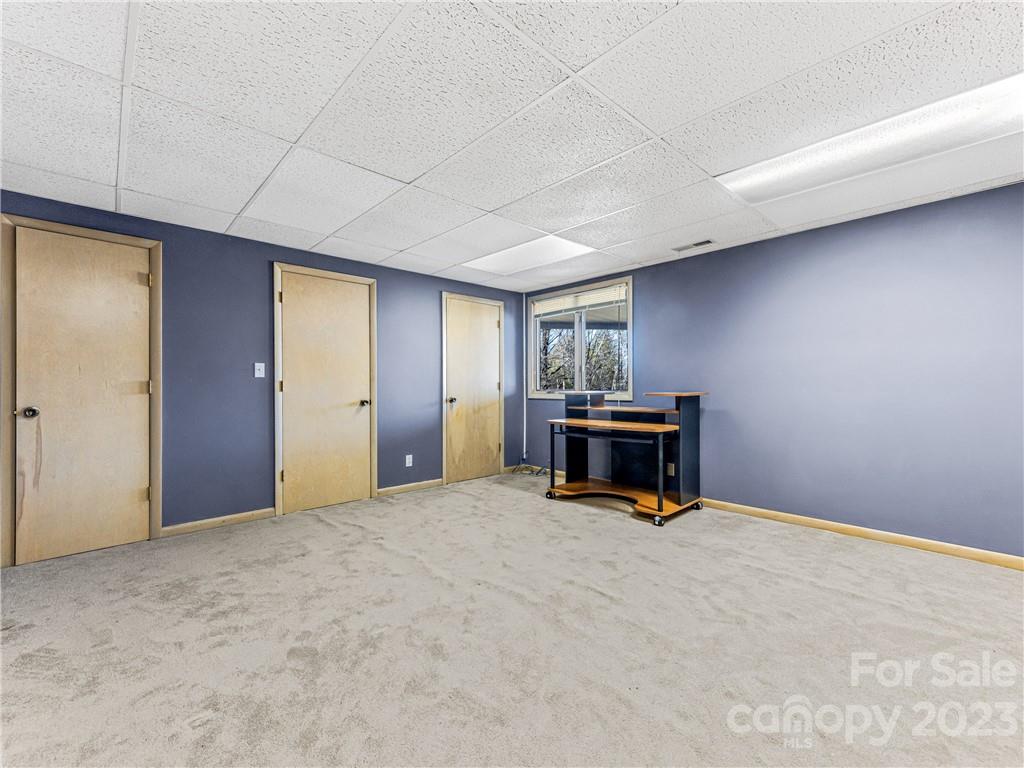 Walnut Hills - Residential