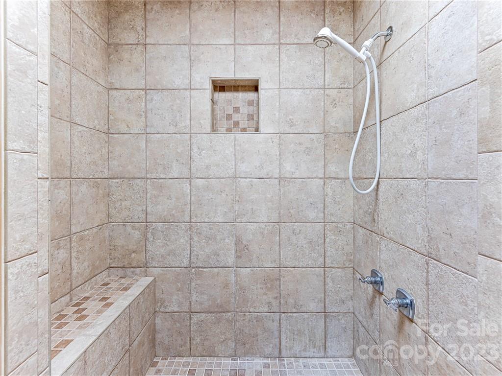 Walnut Hills - Residential