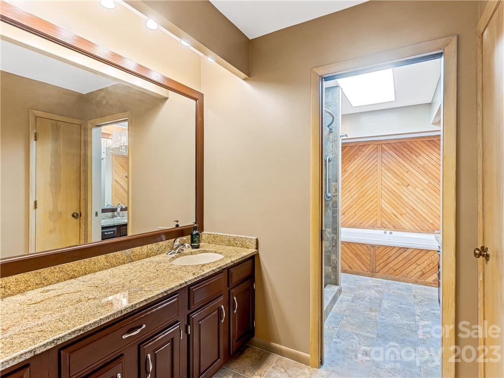 Walnut Hills - Residential