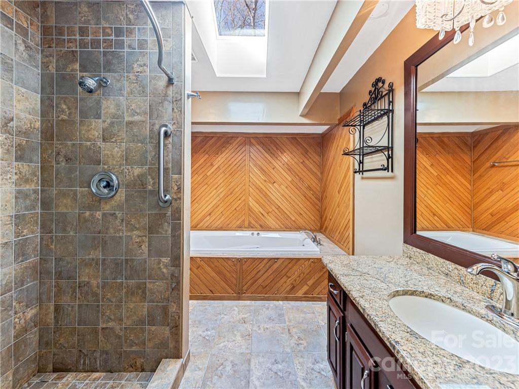 Walnut Hills - Residential