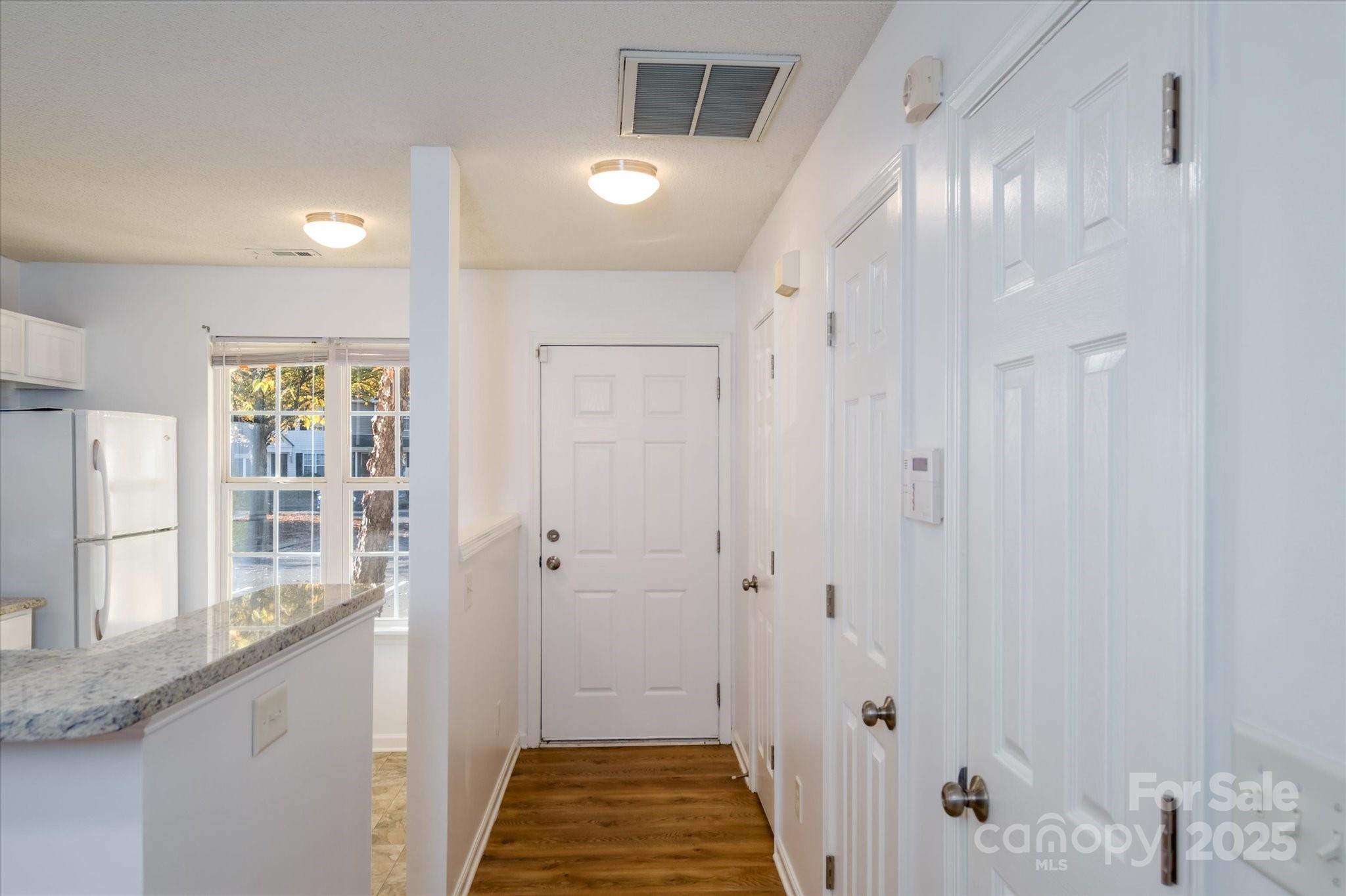 5213 Ficus Tree Lane 3003