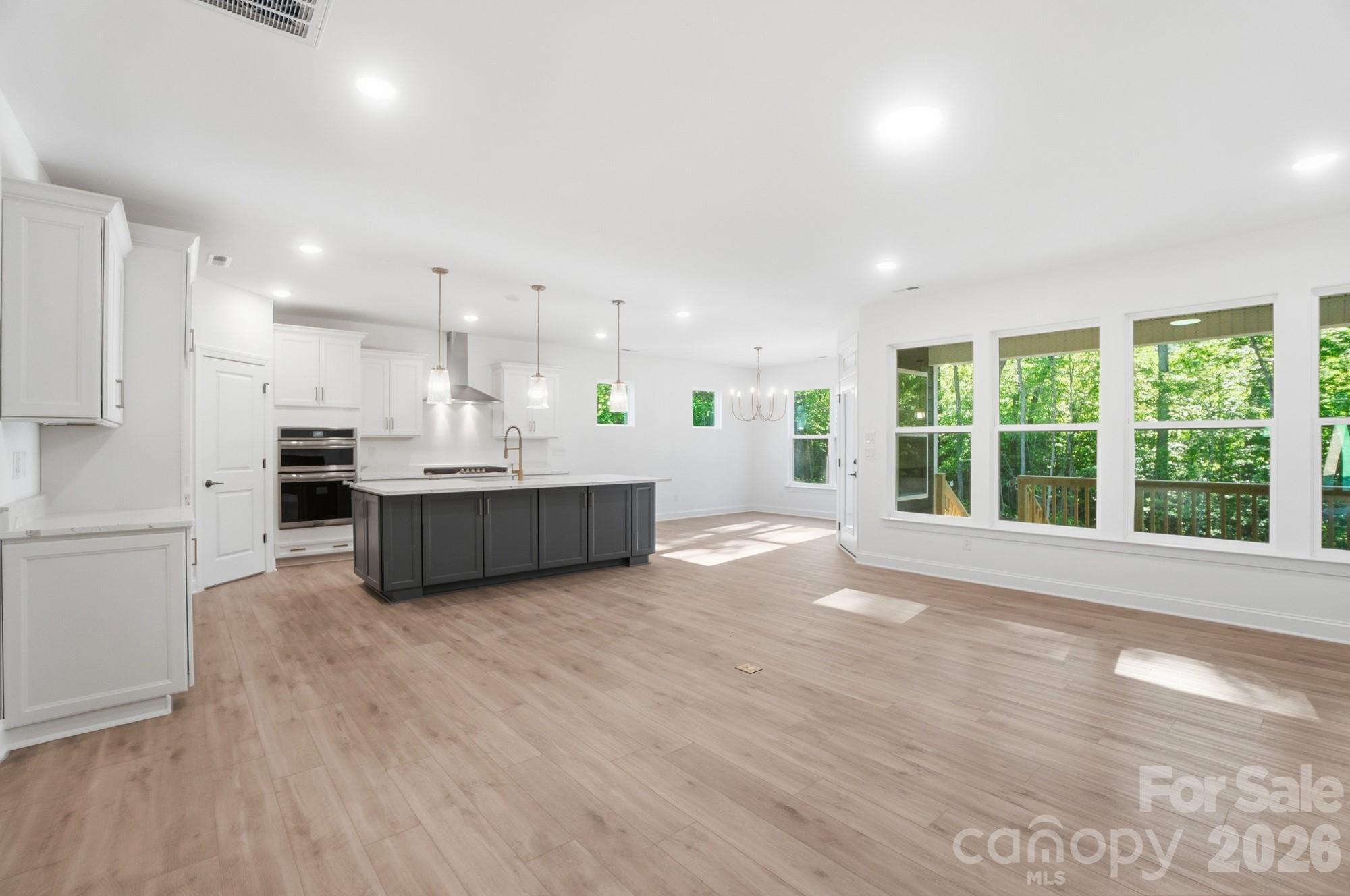 5112 Kings Pinnacle Drive