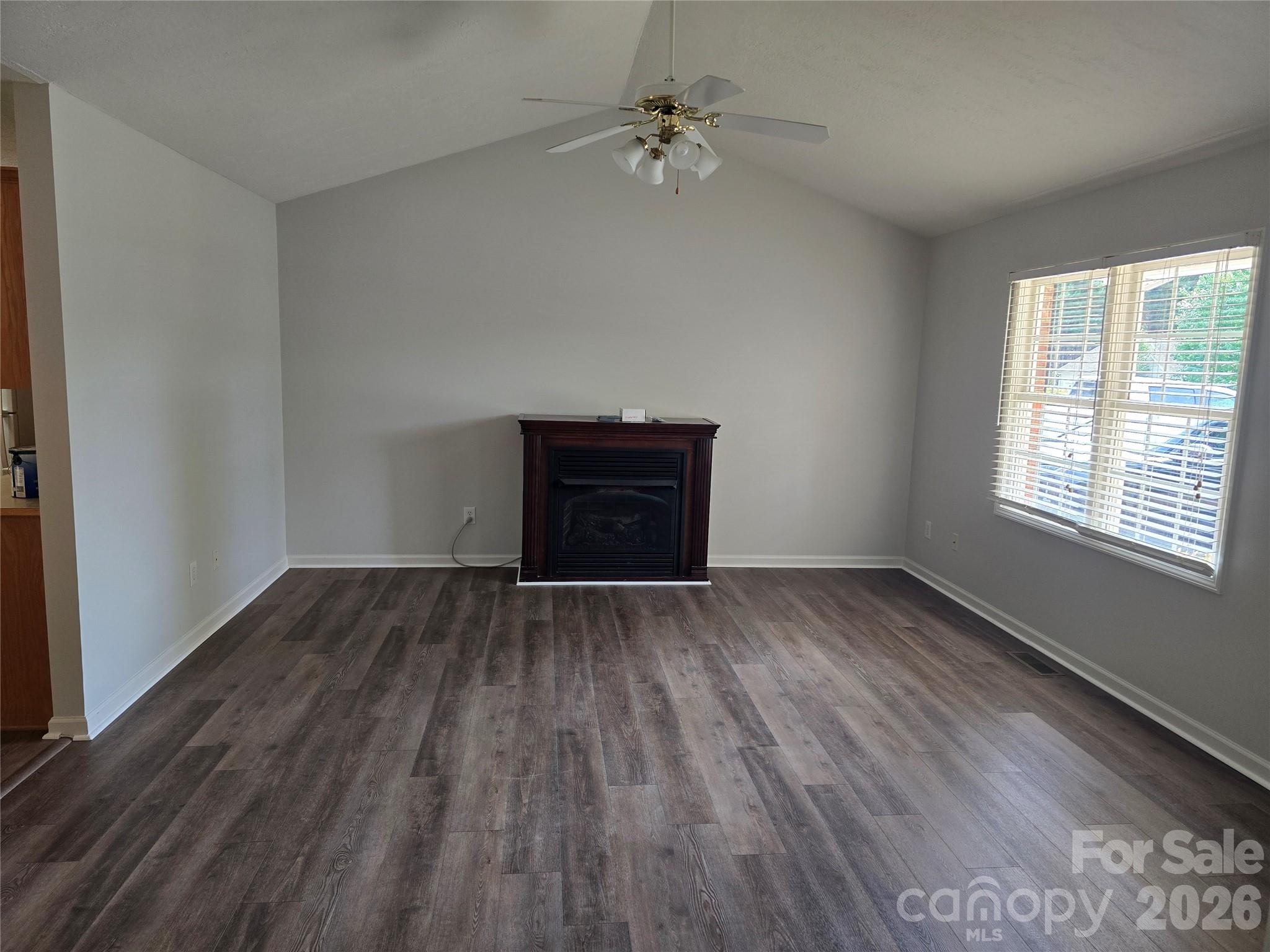 Laural Springs - Residential