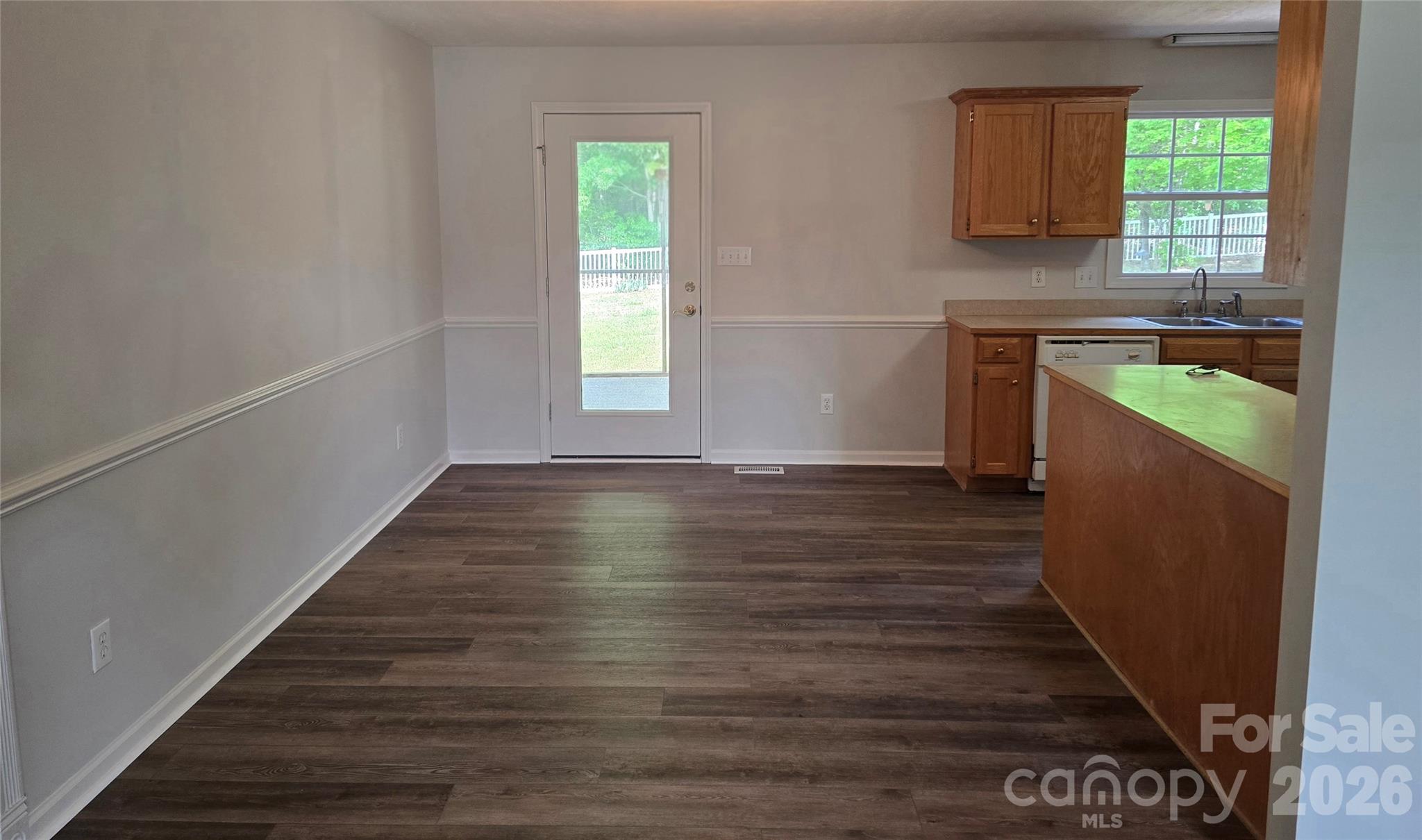 Laural Springs - Residential