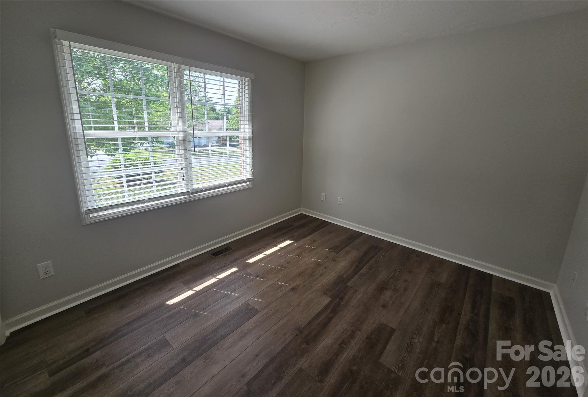Laural Springs - Residential