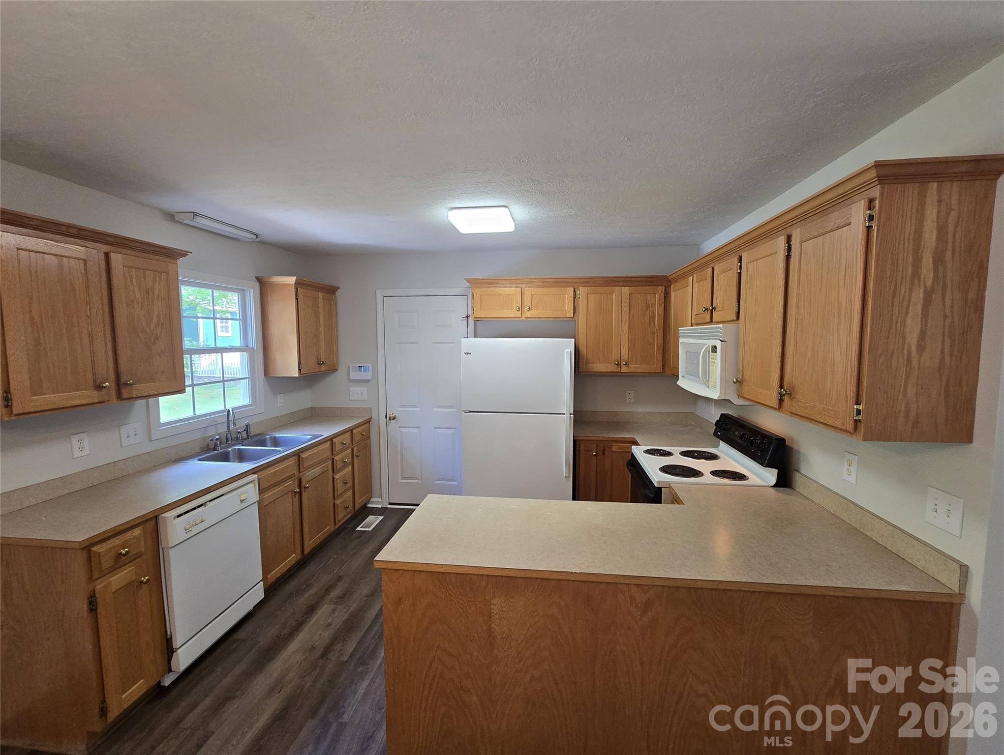 Laural Springs - Residential