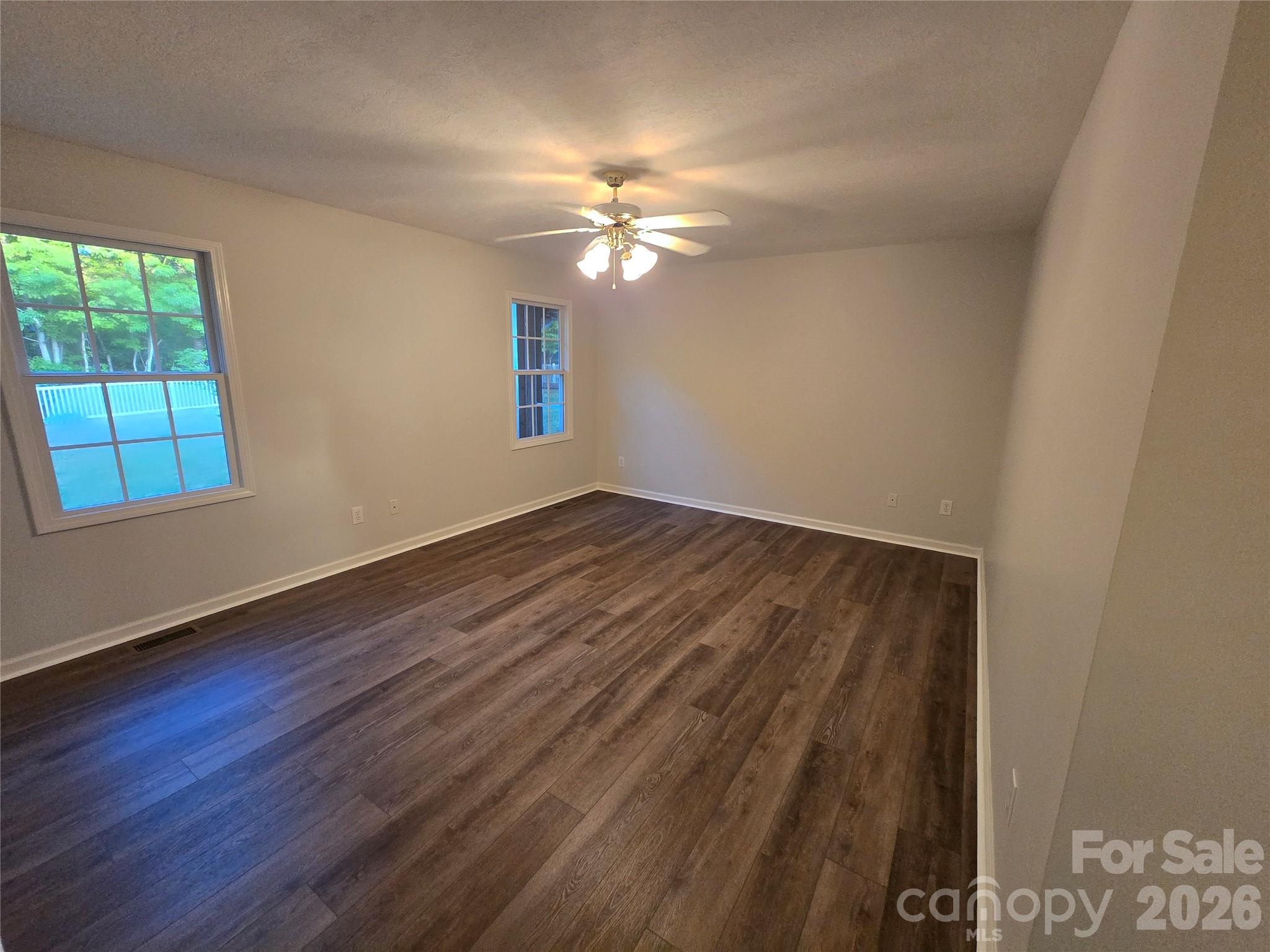 Laural Springs - Residential