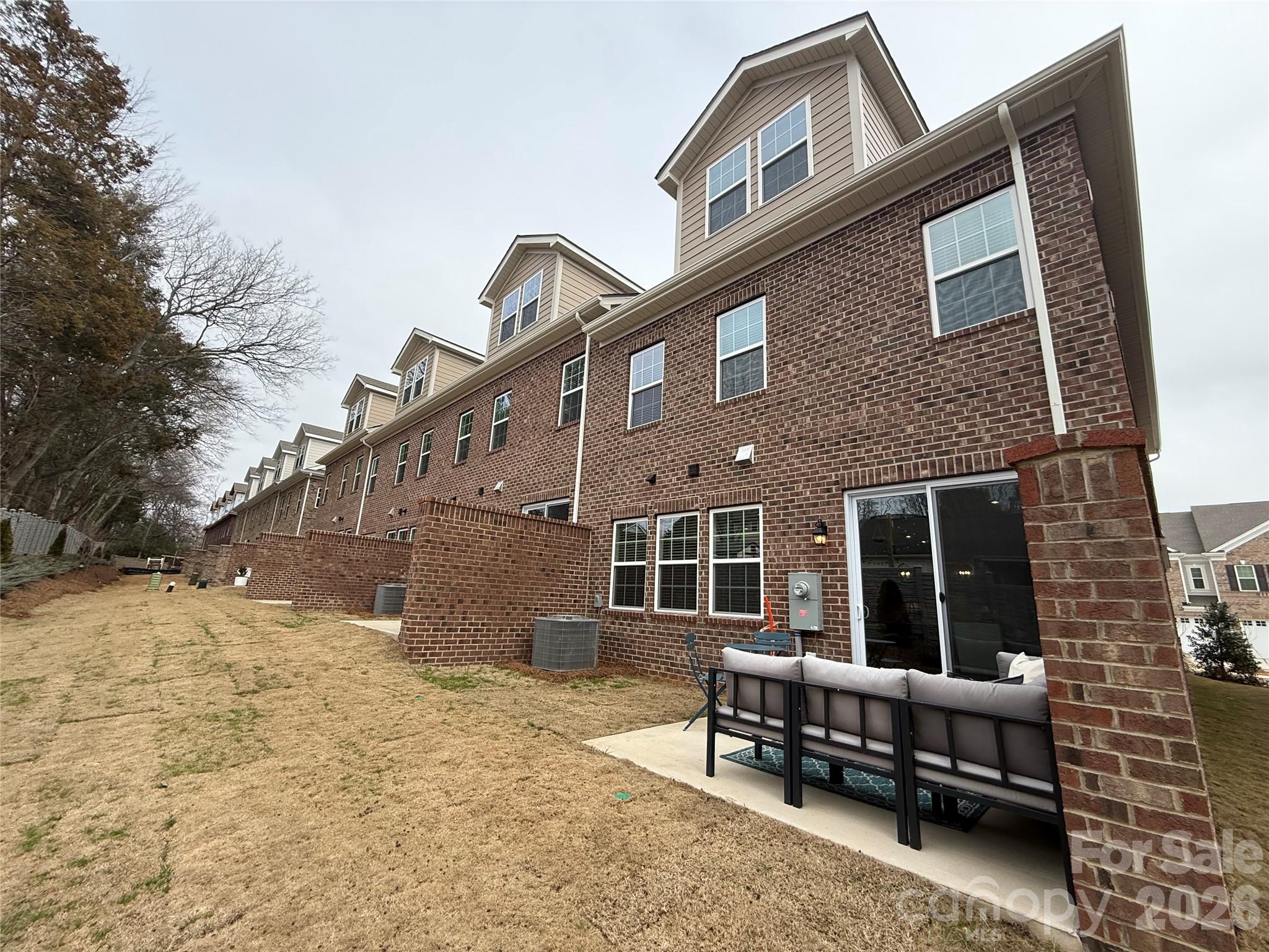 Townes At Wade Ardrey - Residential