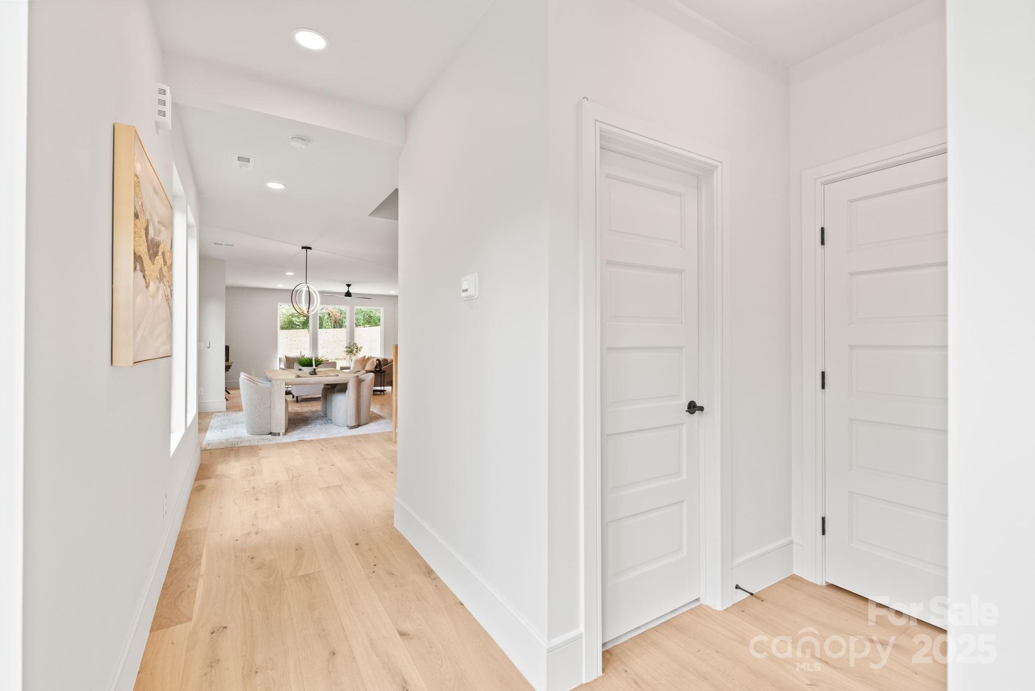 2729 Cowles Road