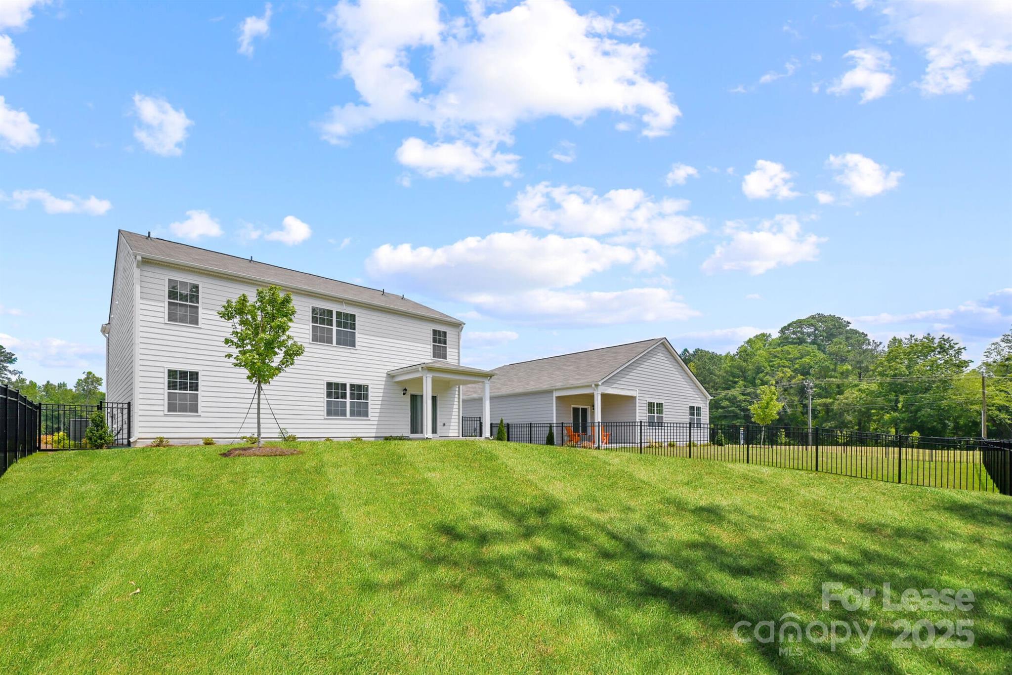 Troutman, North Carolina 28166, United States, 3 Bedrooms Bedrooms, ,2 BathroomsBathrooms,Residential,Active,15004