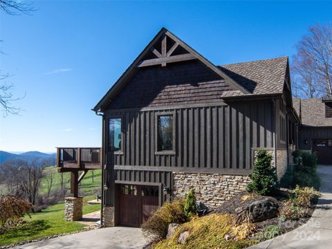 A home in Hendersonville